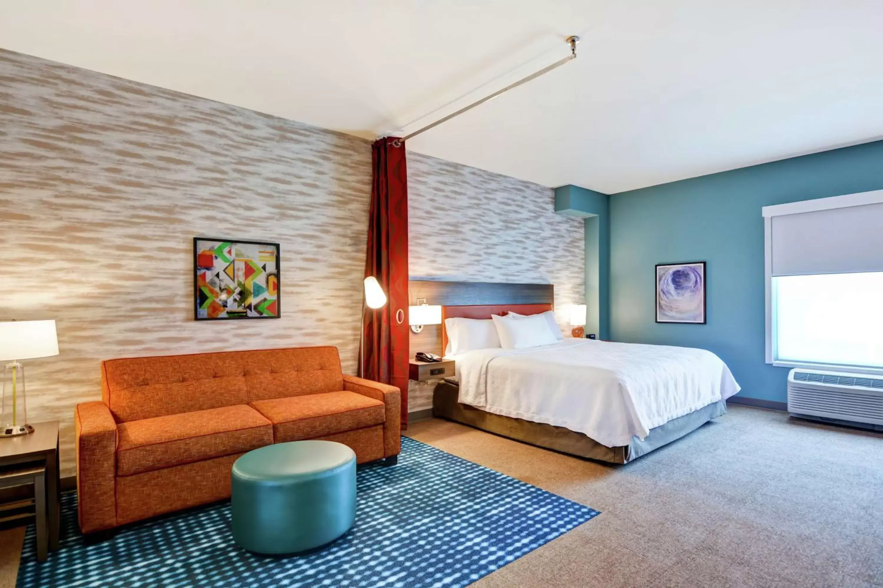 Living room, Bed in Home2 Suites By Hilton Charlotte Piper Glen Living room, Bed in Home2 Suites By Hilton Charlotte Piper Glen