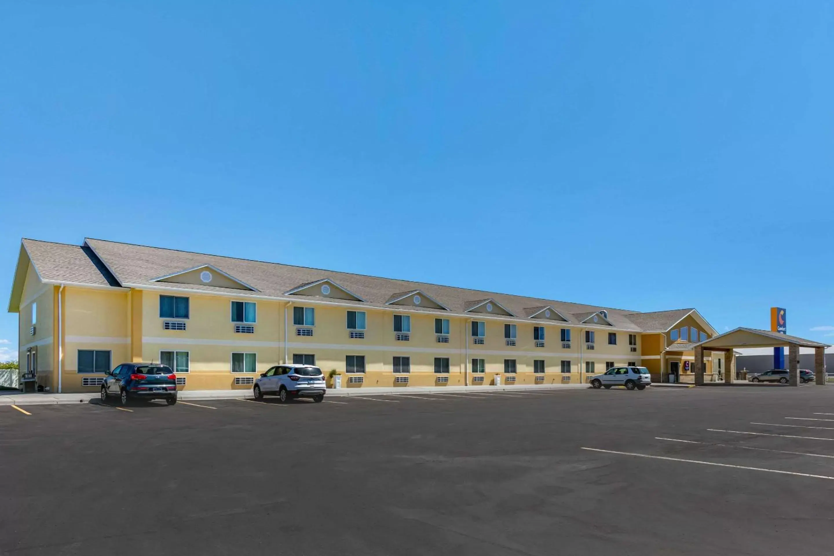 Property Building in Comfort Inn Worland Hwy 16 to Yellowstone