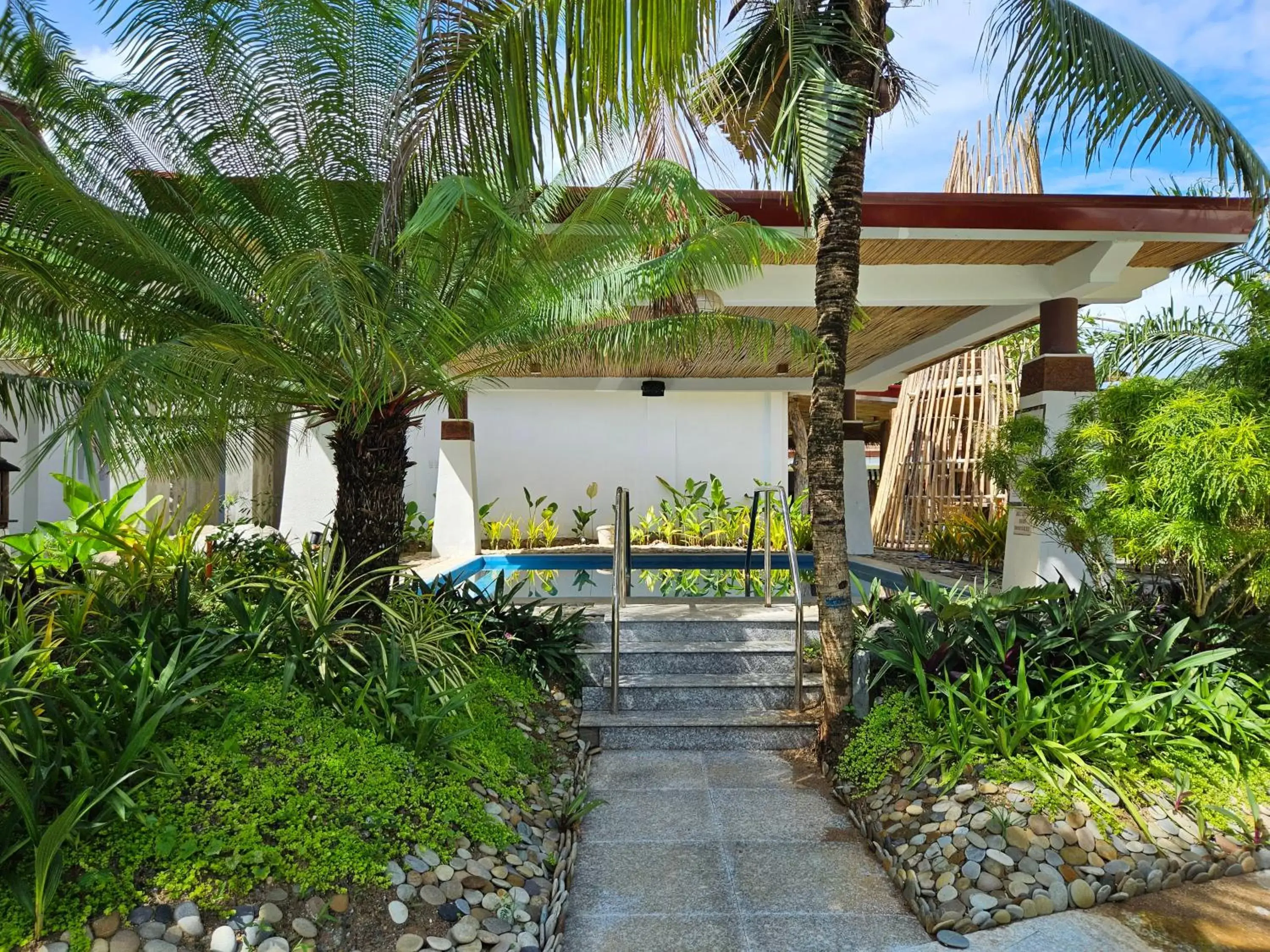 Hot Tub in Princesa Garden Island Resort and Spa