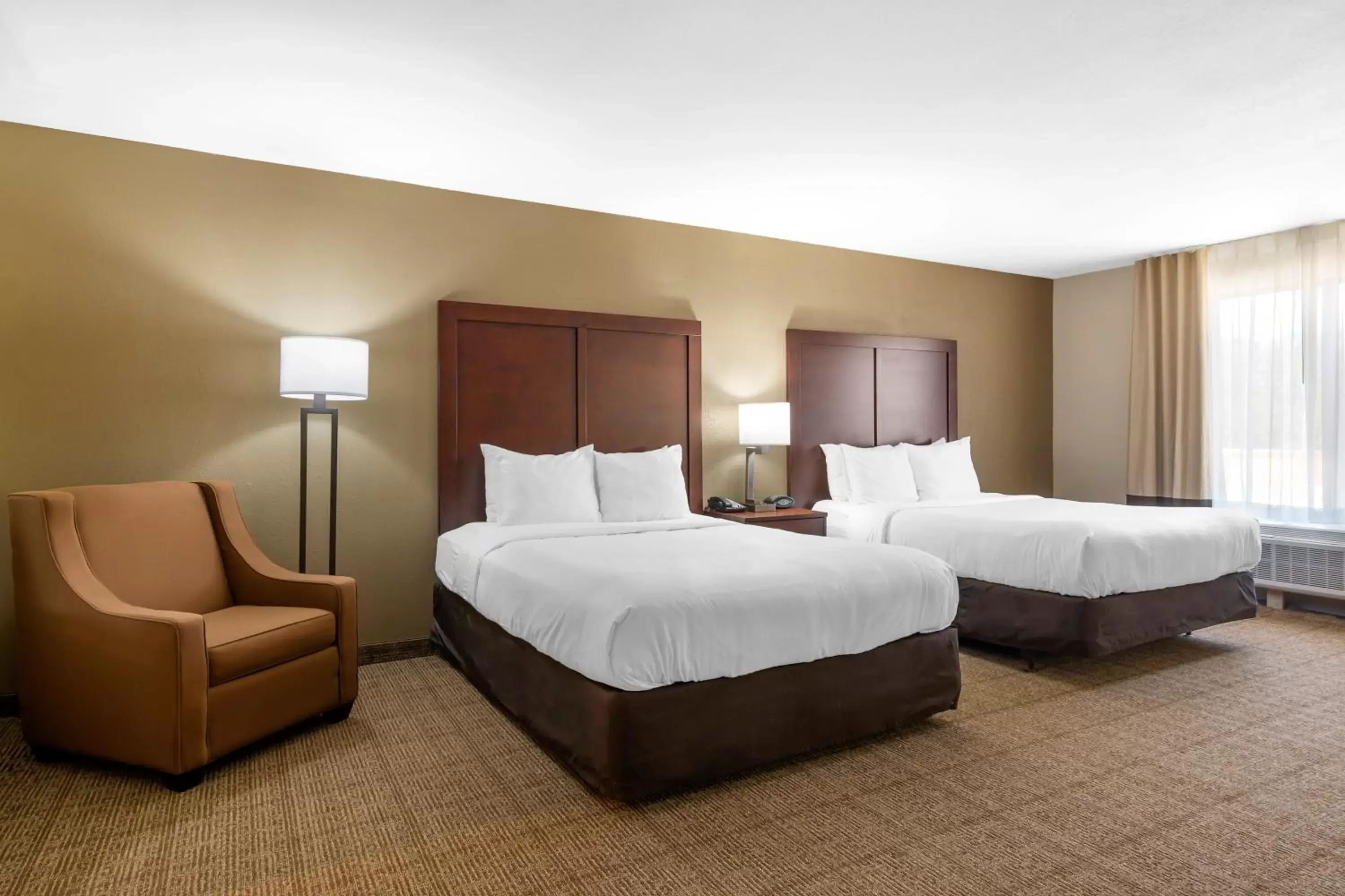 Bedroom, Bed in Comfort Suites Locust Grove Atlanta South