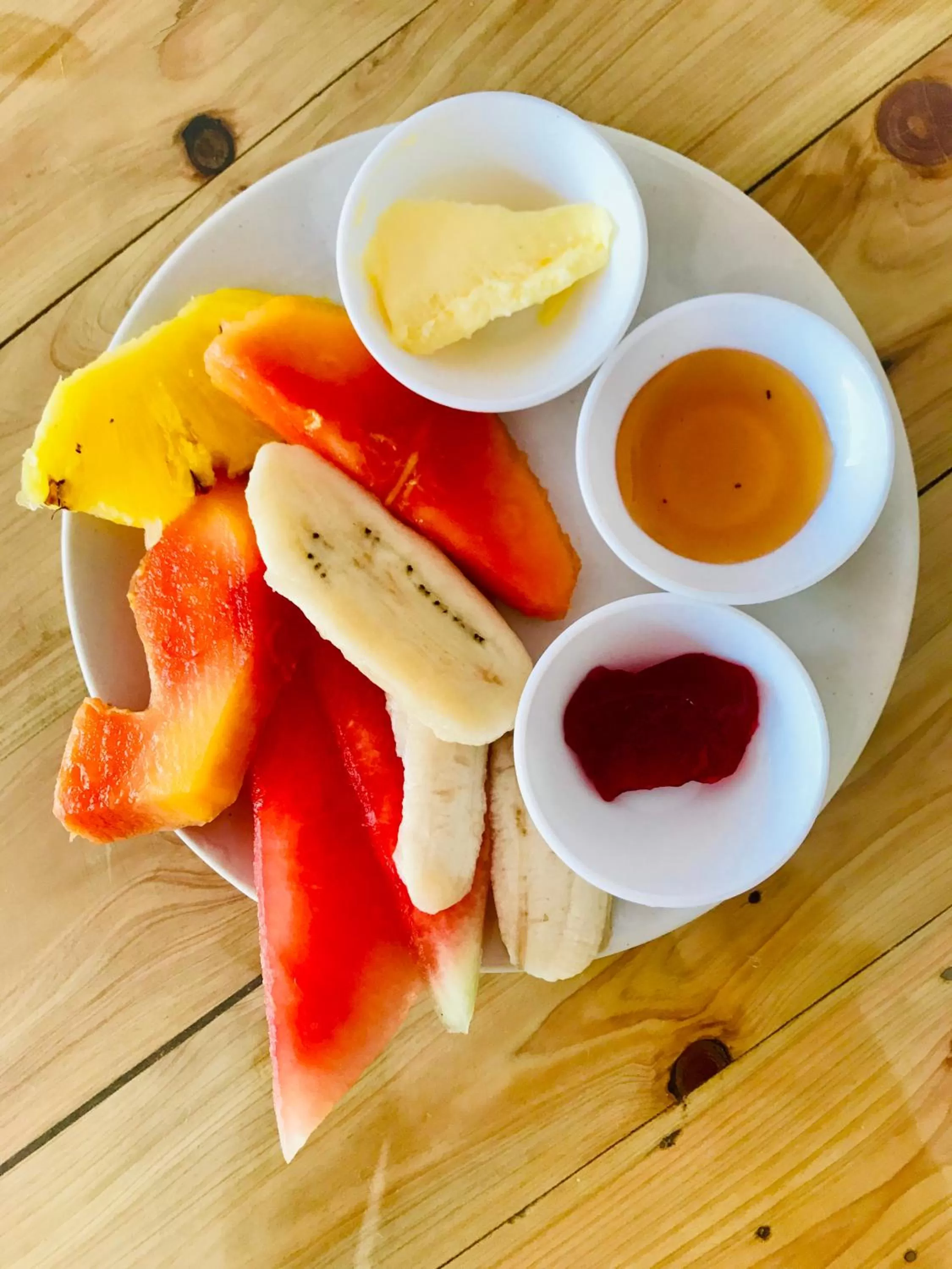 Food and drinks in LaligurasVilla Beachside Escape - 100m to Beach