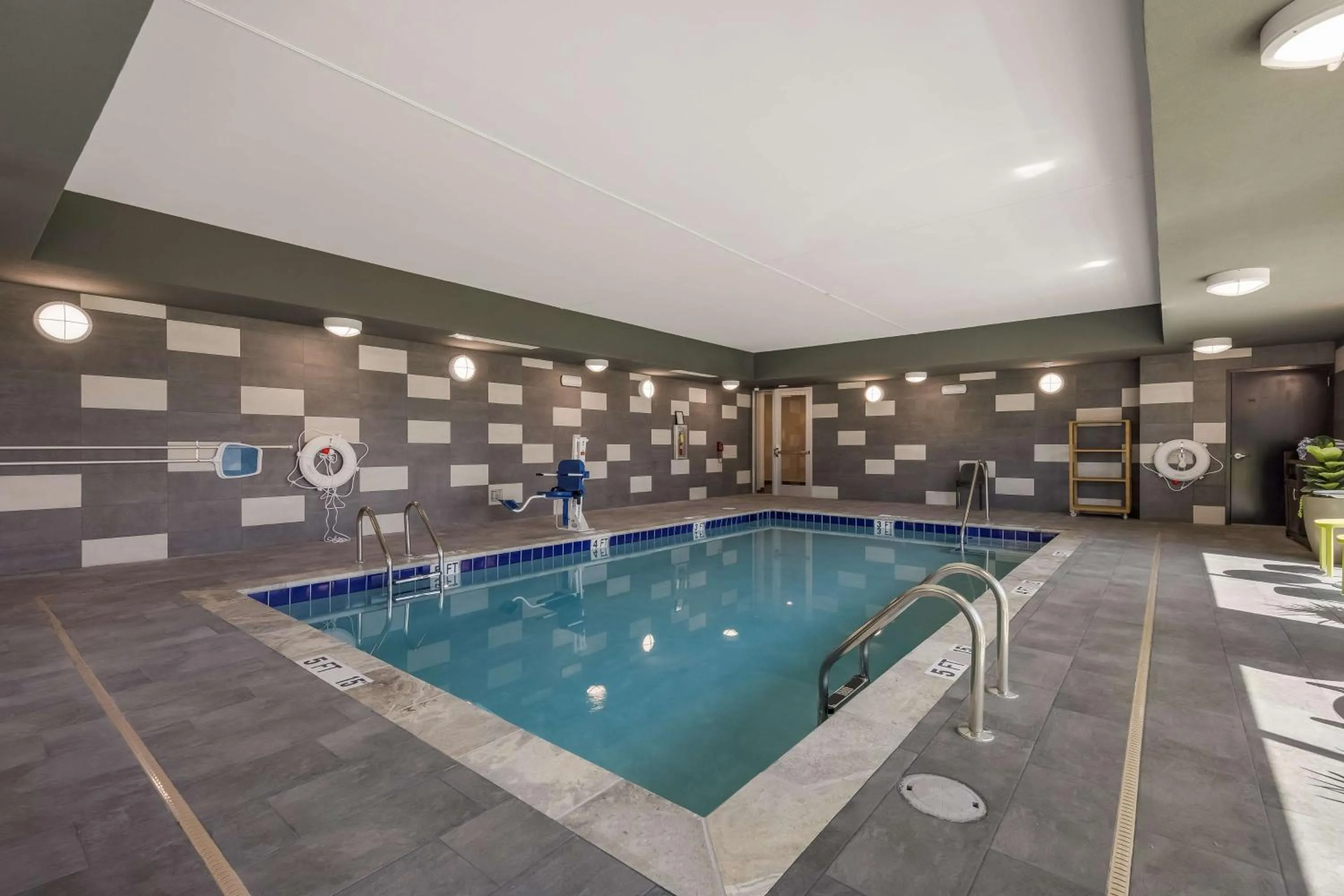 Pool view in Home2 Suites By Hilton Cookeville