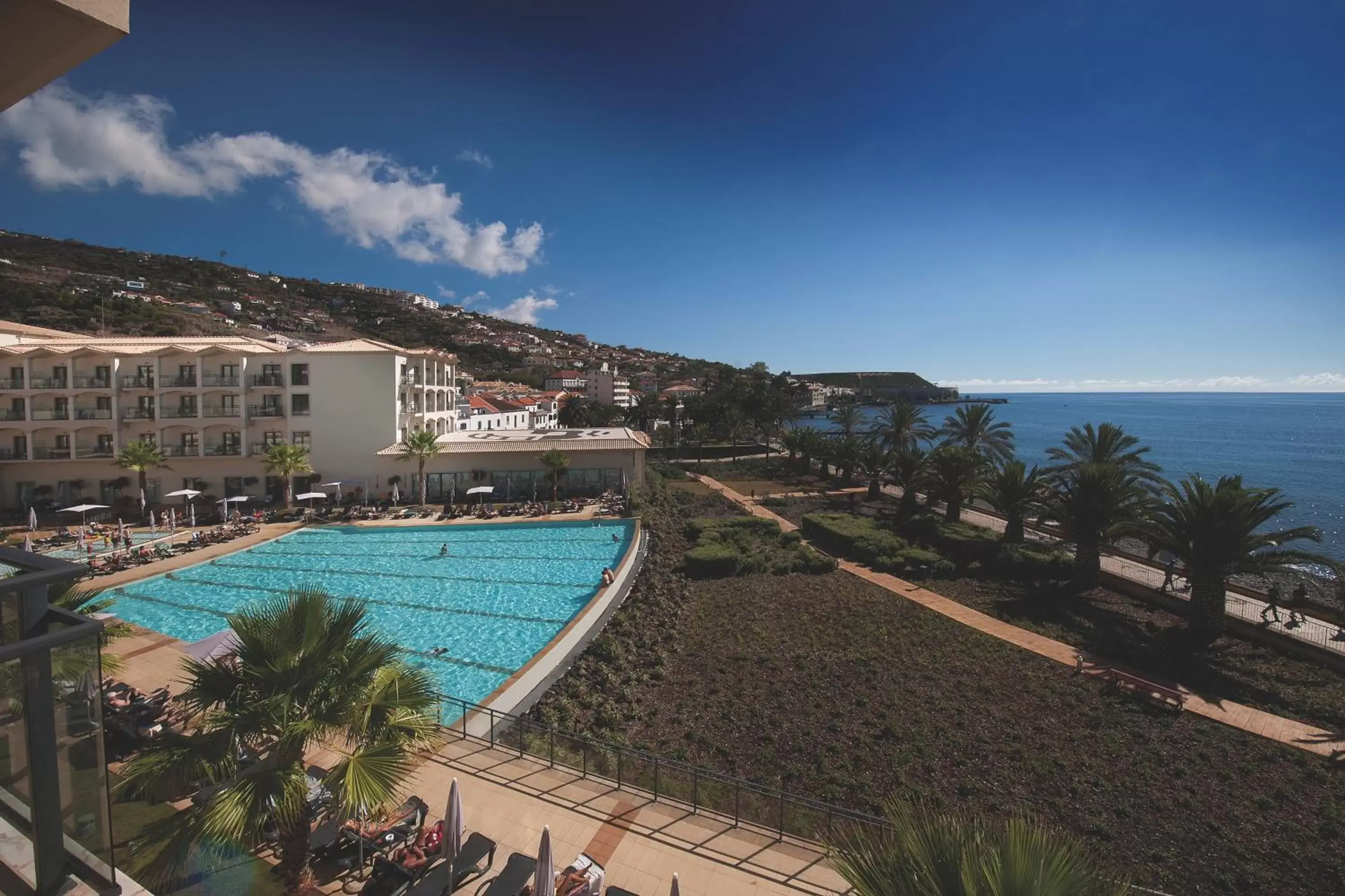 Facade/entrance, Pool View in Vila Gale Santa Cruz