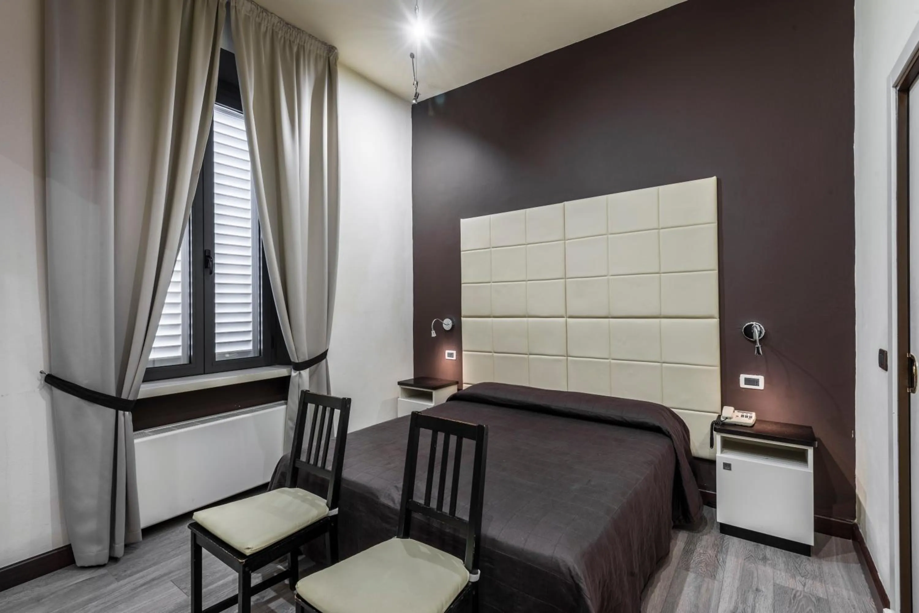 Photo of the whole room in Hotel Montebello