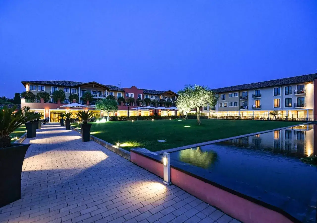 Garden, Swimming Pool in TH Lazise - Hotel Parchi Del Garda