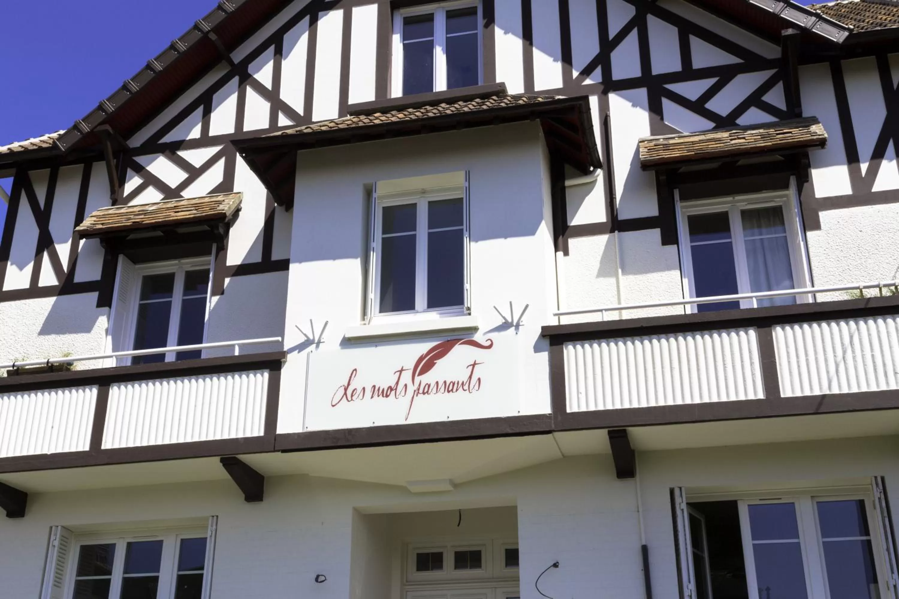 Property logo or sign in La Villa Les Mots Passants