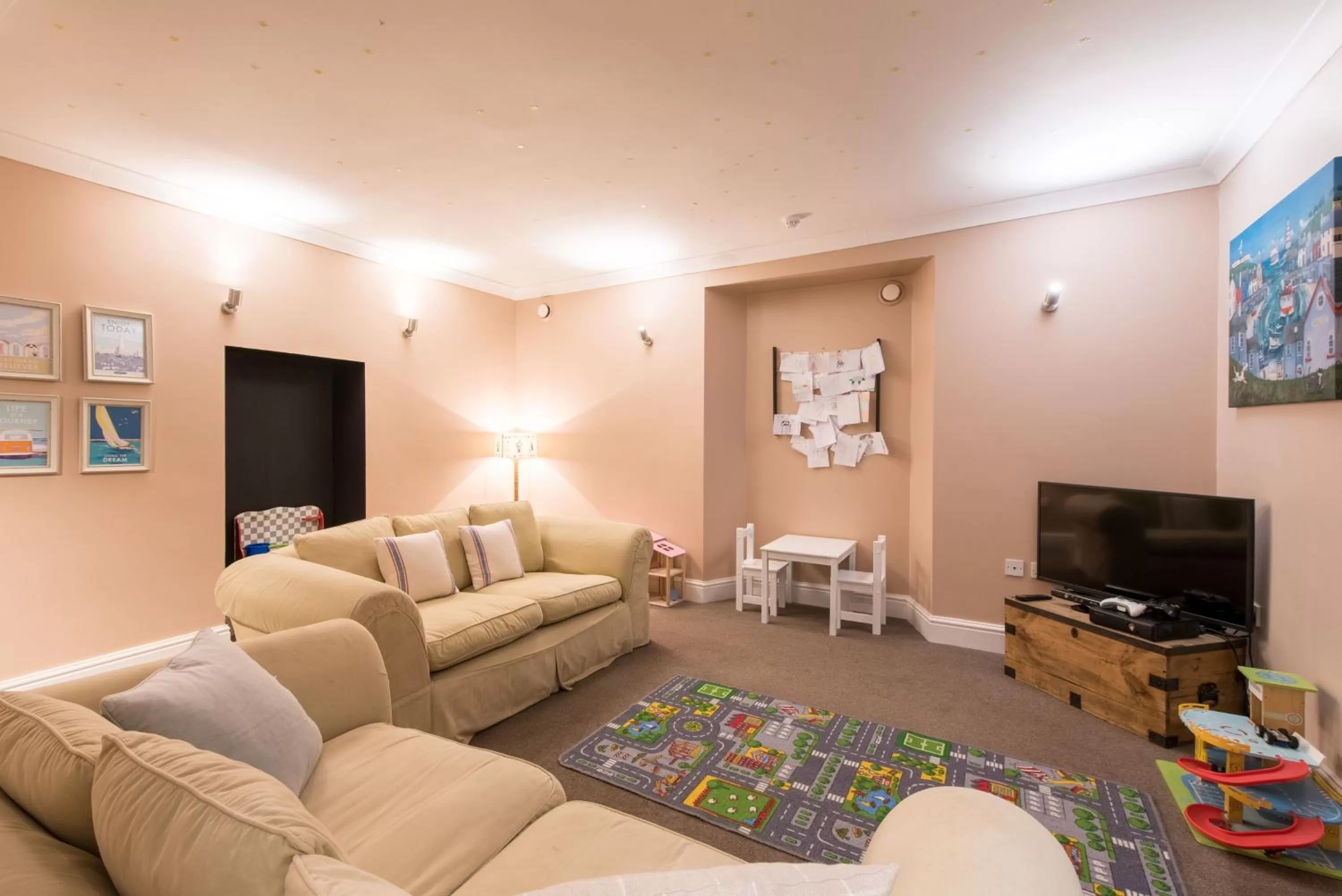 Kids's club in The Rosevine