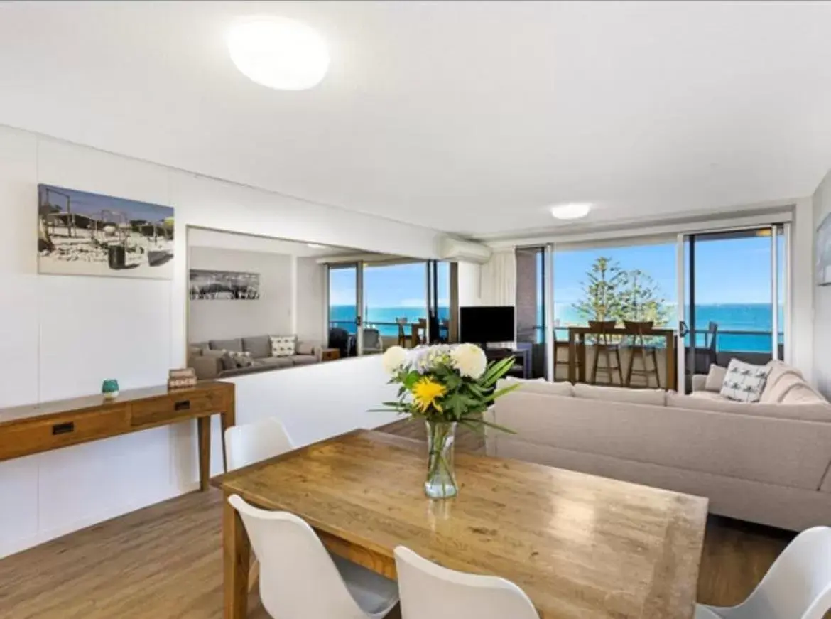 Dining Area in Park Towers Holiday Units