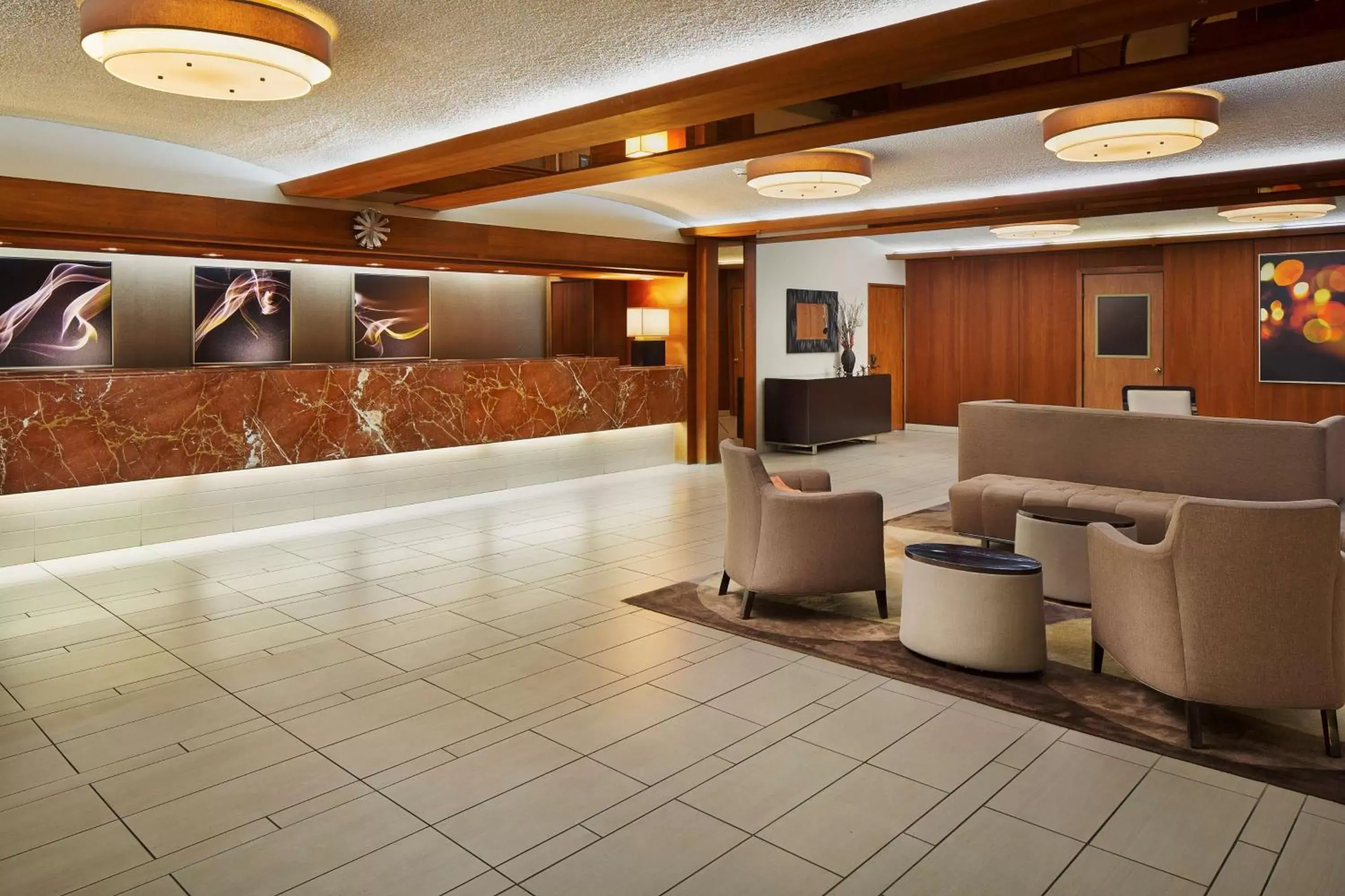 Lobby or reception, Lobby/Reception in Hilton Oakland Airport