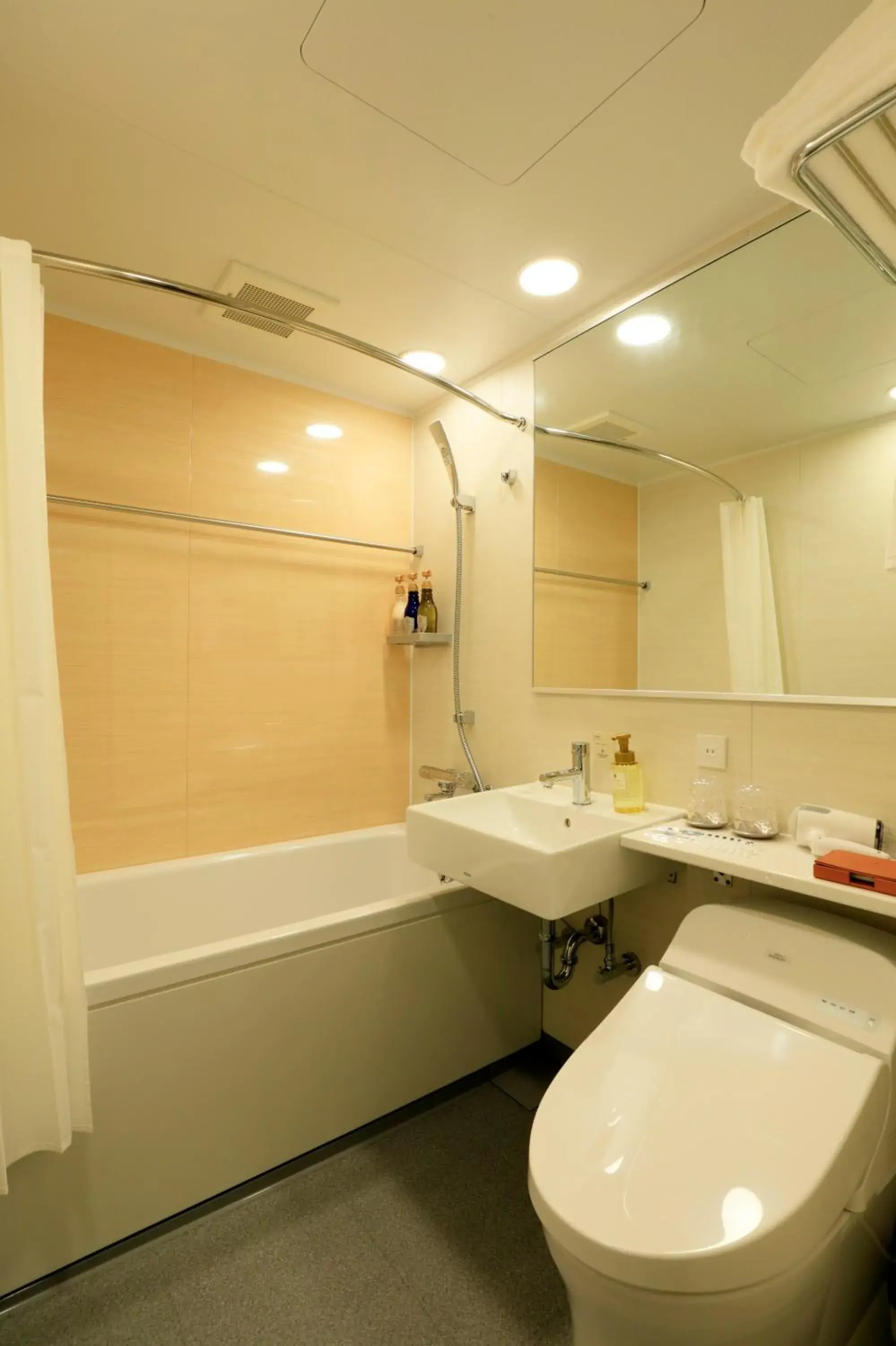 Bathroom in Candeo Hotels Matsuyama Okaido