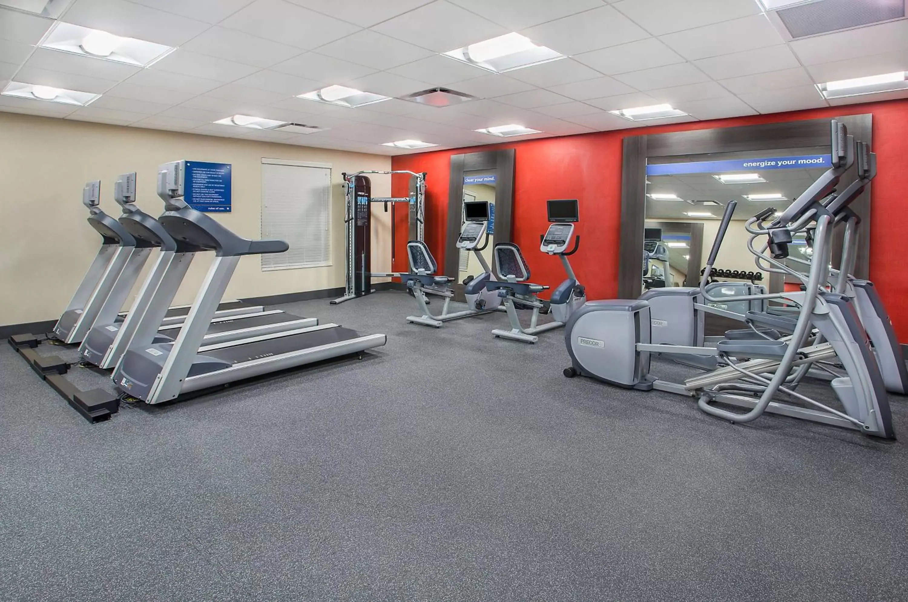 Fitness centre/facilities in Hampton Inn Vincennes Fitness centre/facilities in Hampton Inn Vincennes