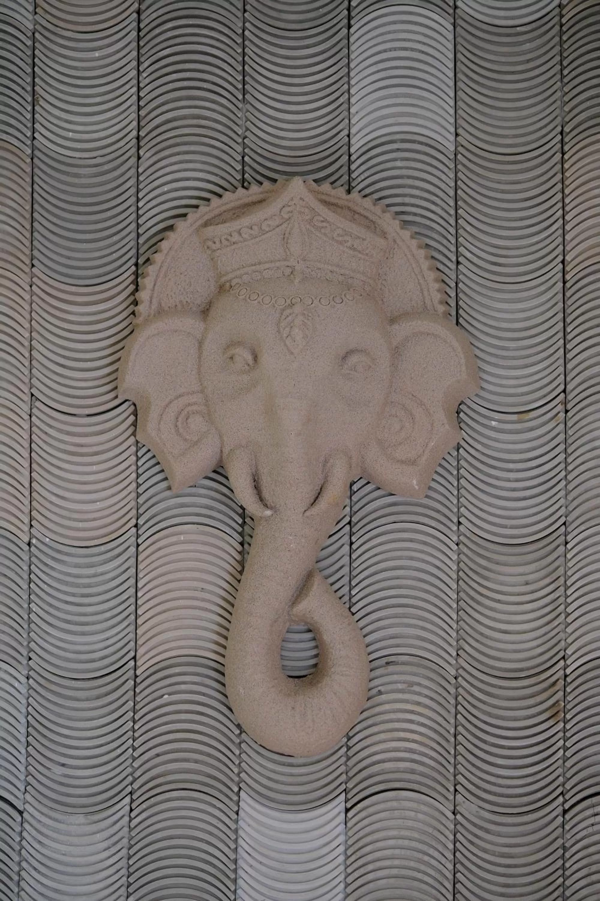 Decorative detail in Eo Gió Có Homestay