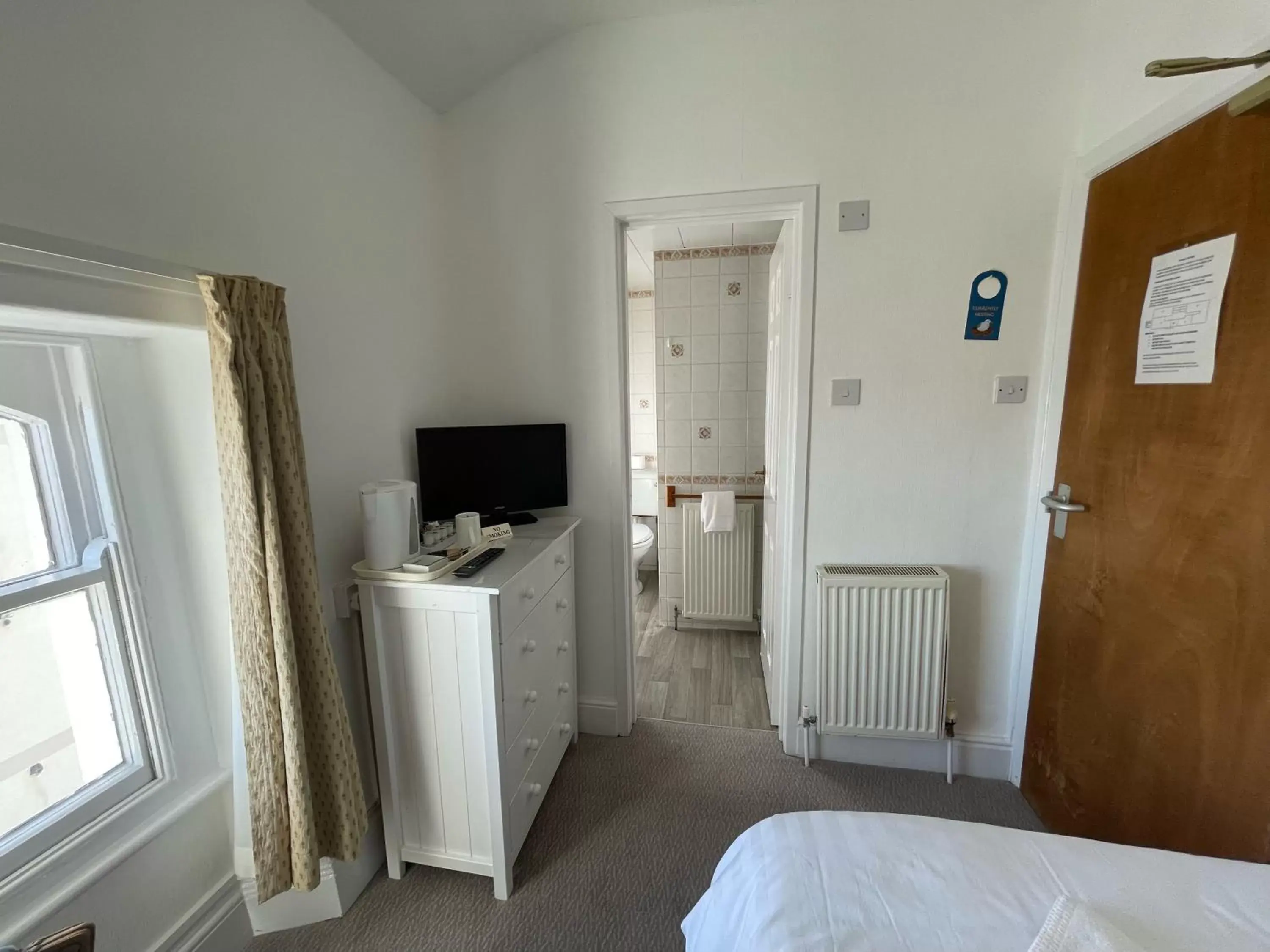 Single Room - En Suite in The Shelbourne Single Room - En Suite in The Shelbourne