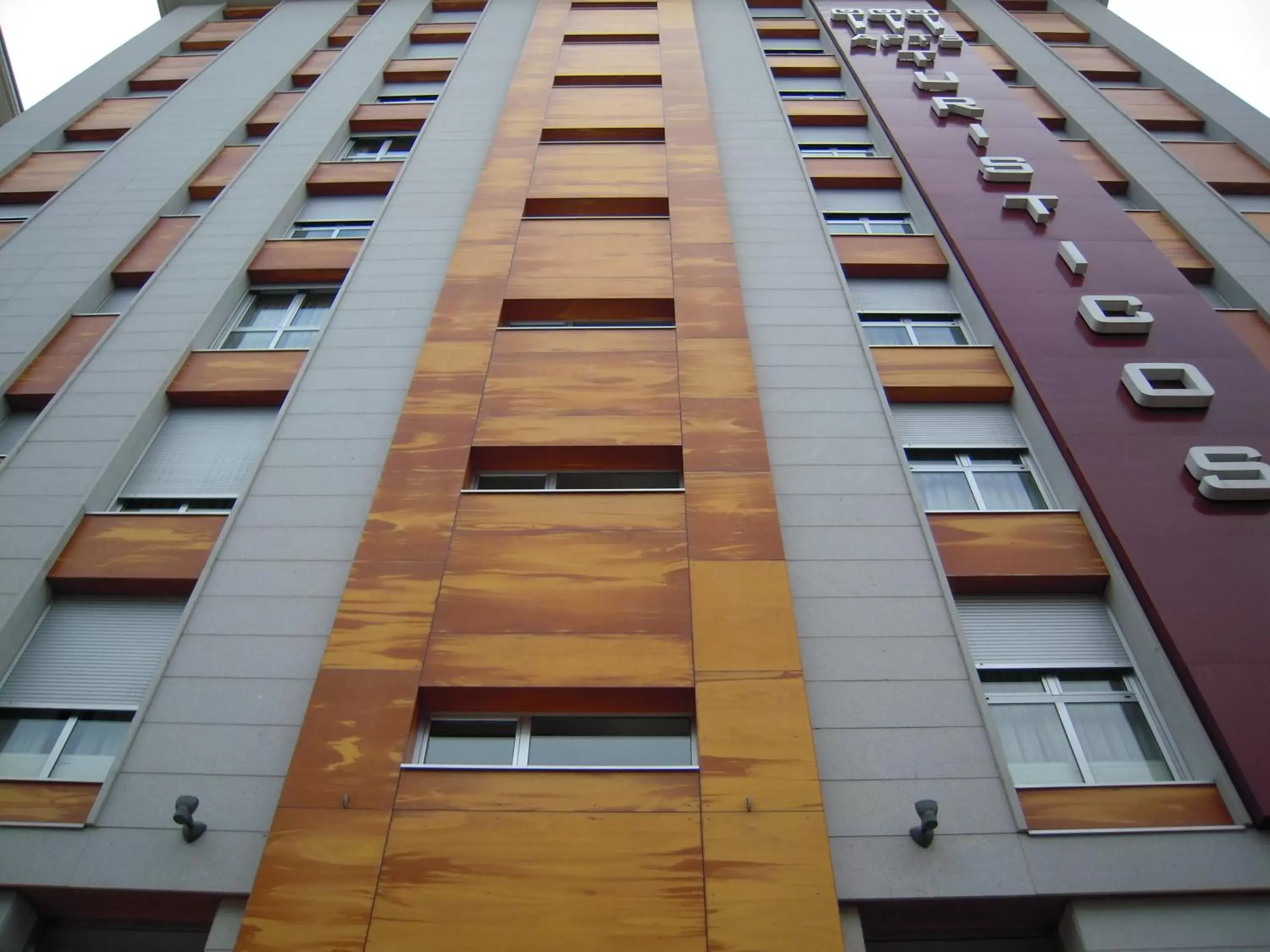 Facade/entrance, Property Building in Hotel Apartamentos Ciudad de Lugo