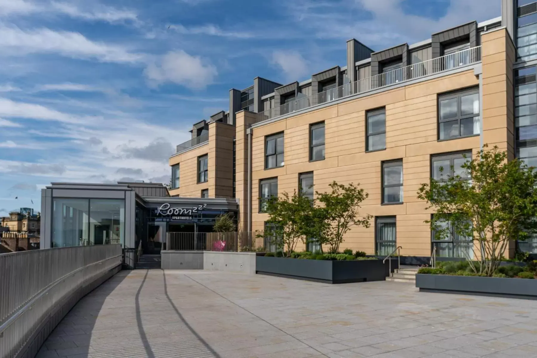 Property building in Roomzzz Edinburgh Property building in Roomzzz Edinburgh