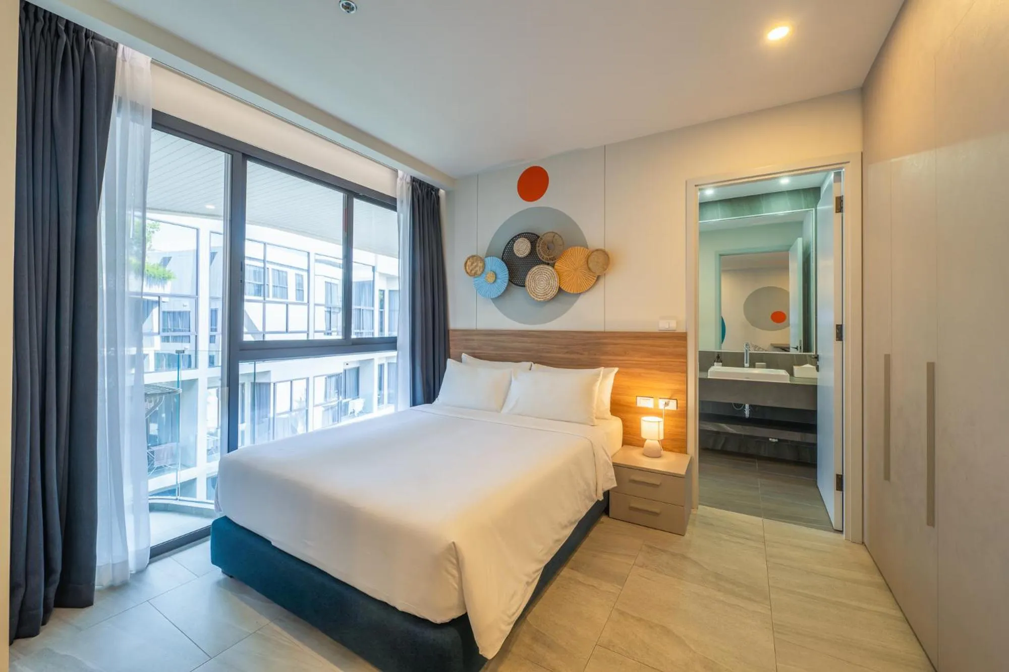 Toilet, Bed in HOMA Phuket Town