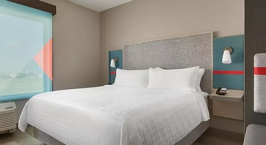 Photo of the whole room, Bed in avid hotels - Columbus Northwest - Hilliard, an IHG Hotel