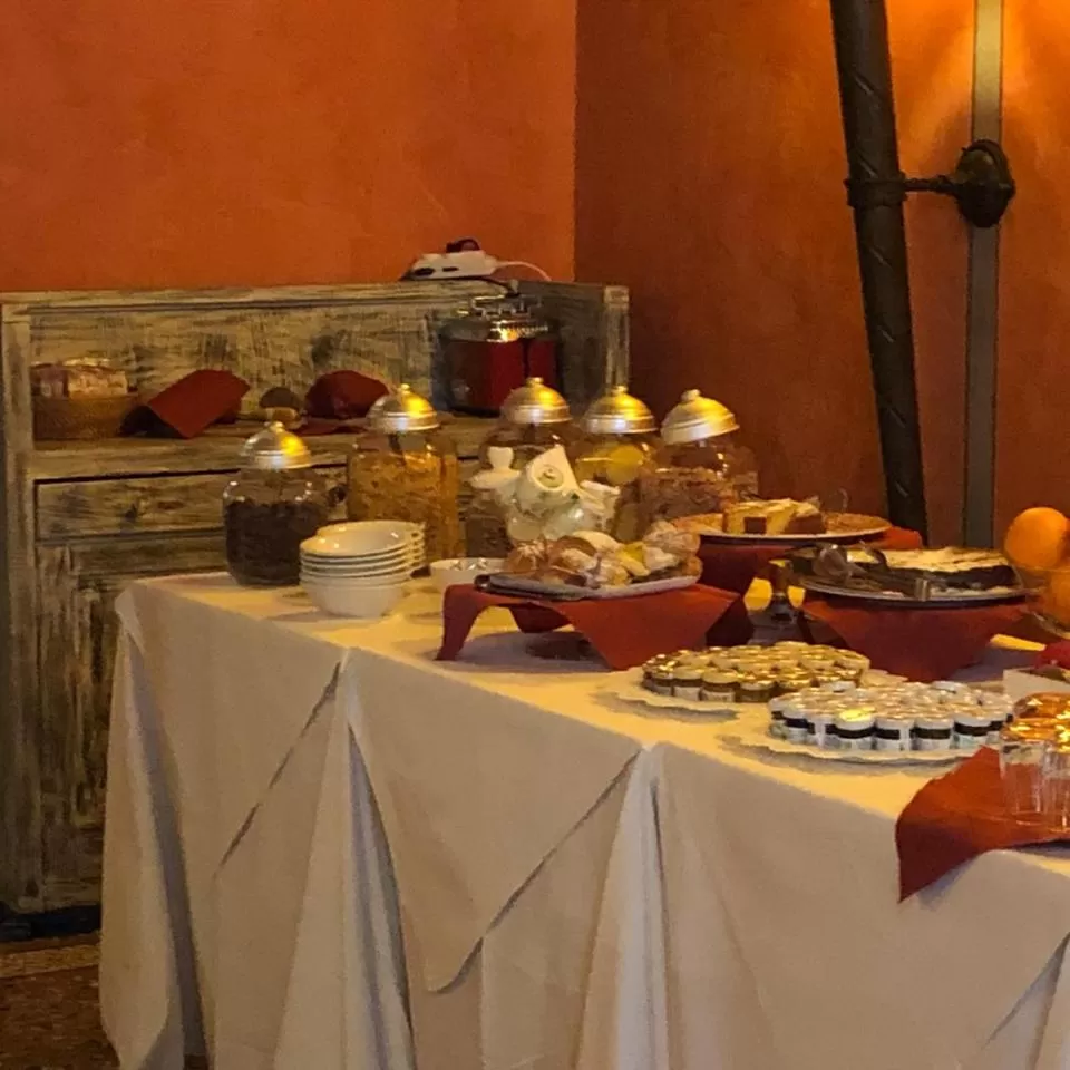 Breakfast in Albergo Cappello