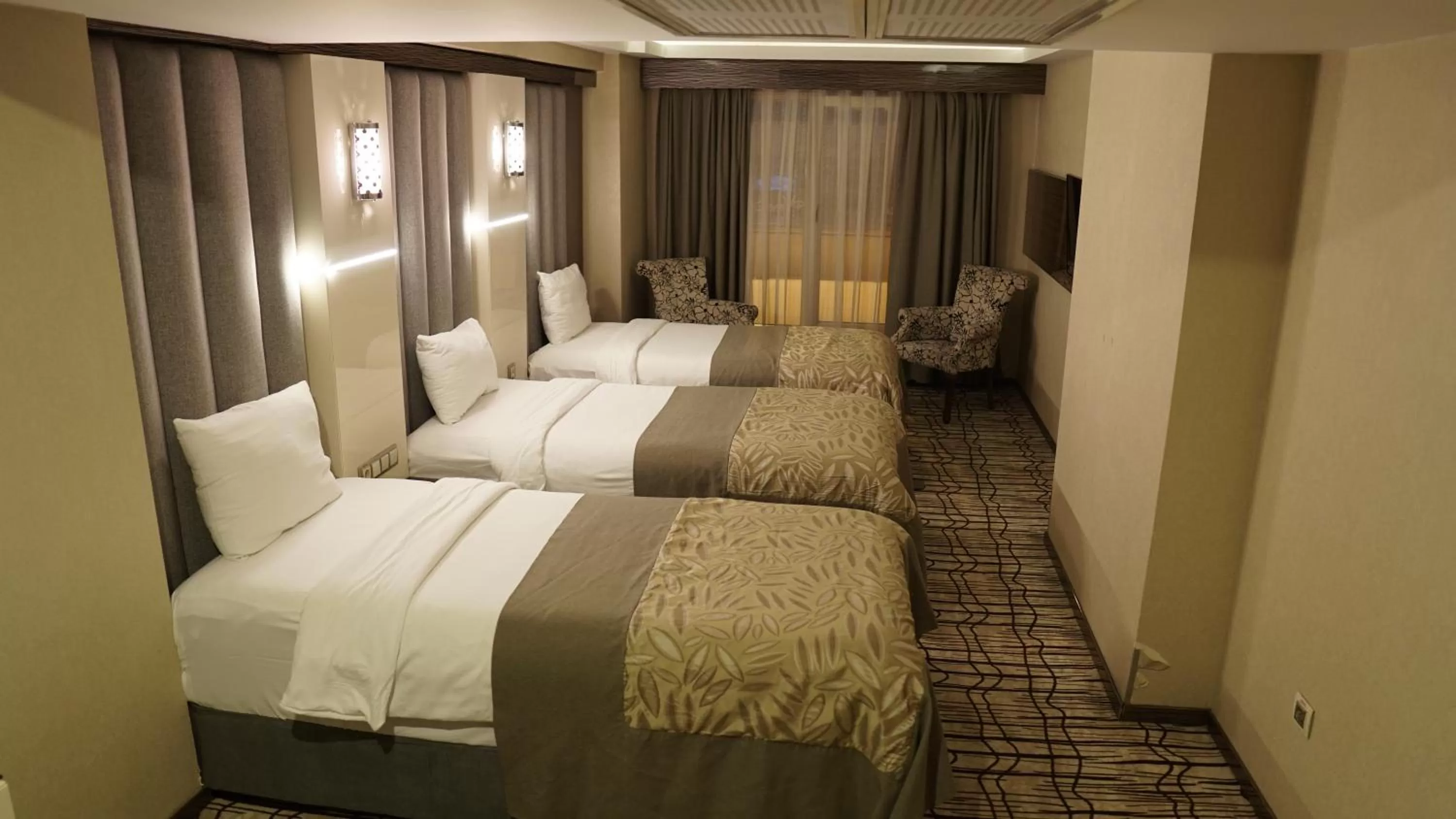 Triple Room with Balcony in Green Prusa Hotel