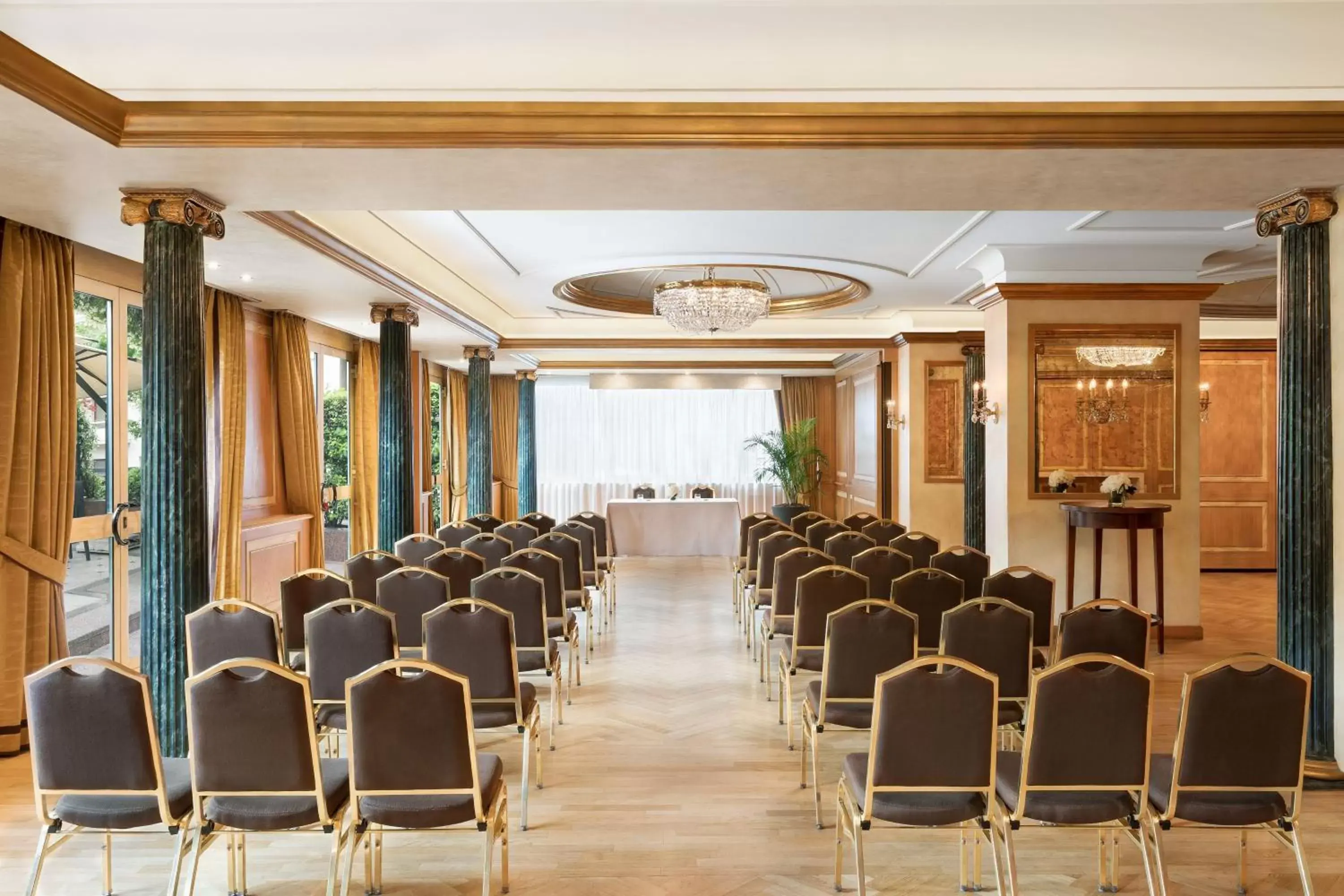 Meeting/conference room in The Westin Palace, Milan