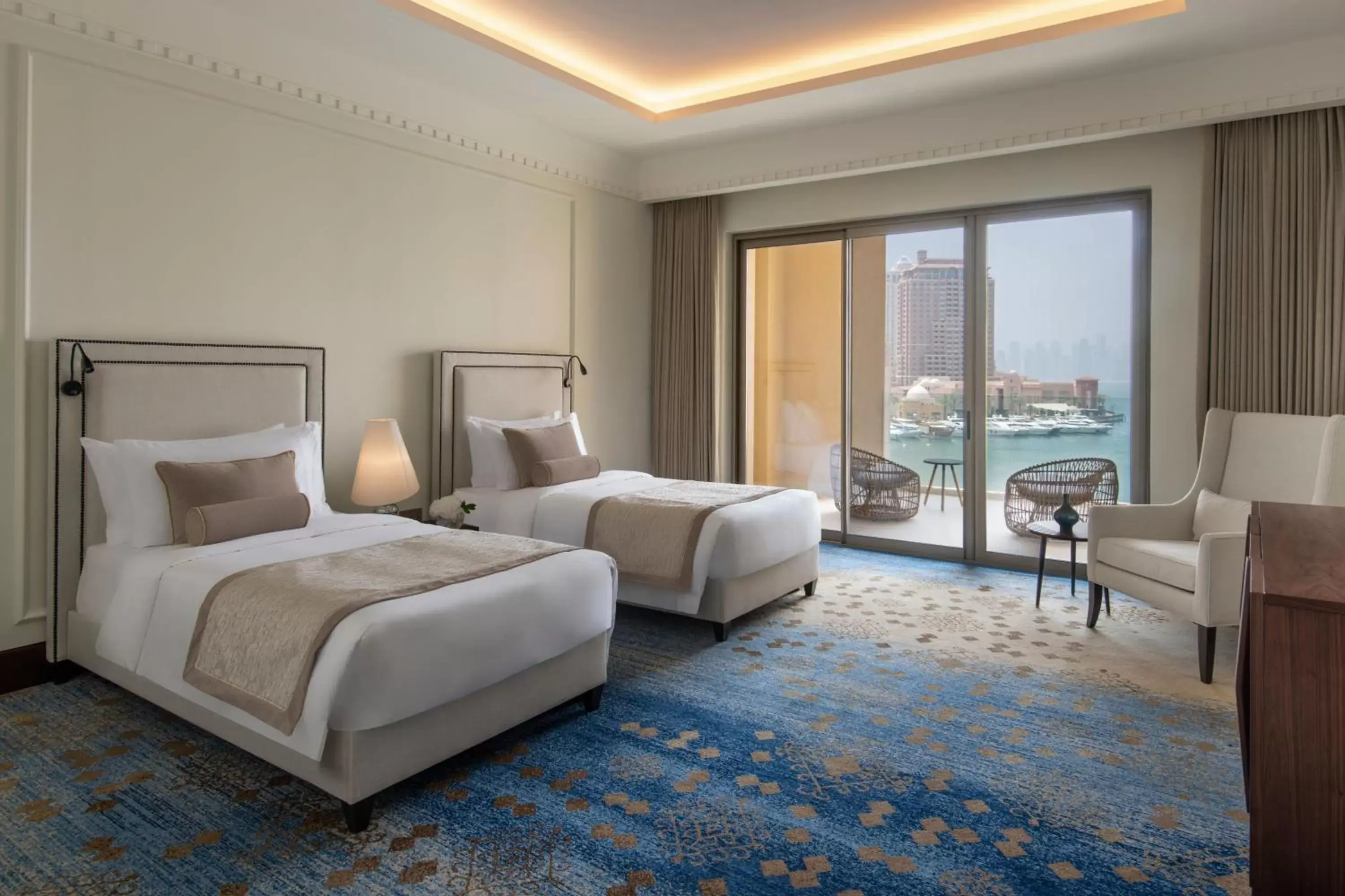 Bedroom, Bed in The St Regis Marsa Arabia Island, The Pearl Qatar