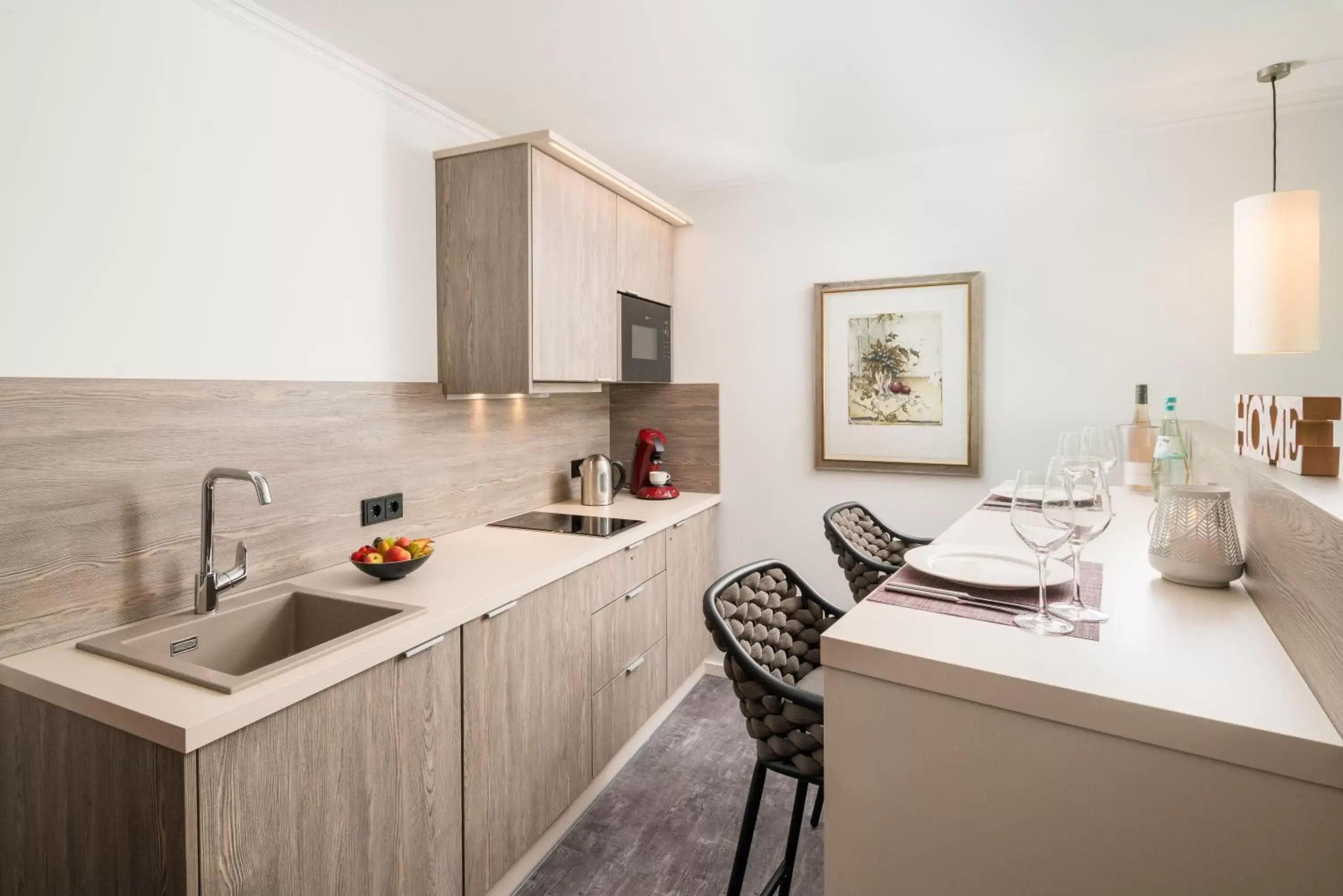 Coffee/tea facilities, Kitchen/Kitchenette in Hotel Celler Tor