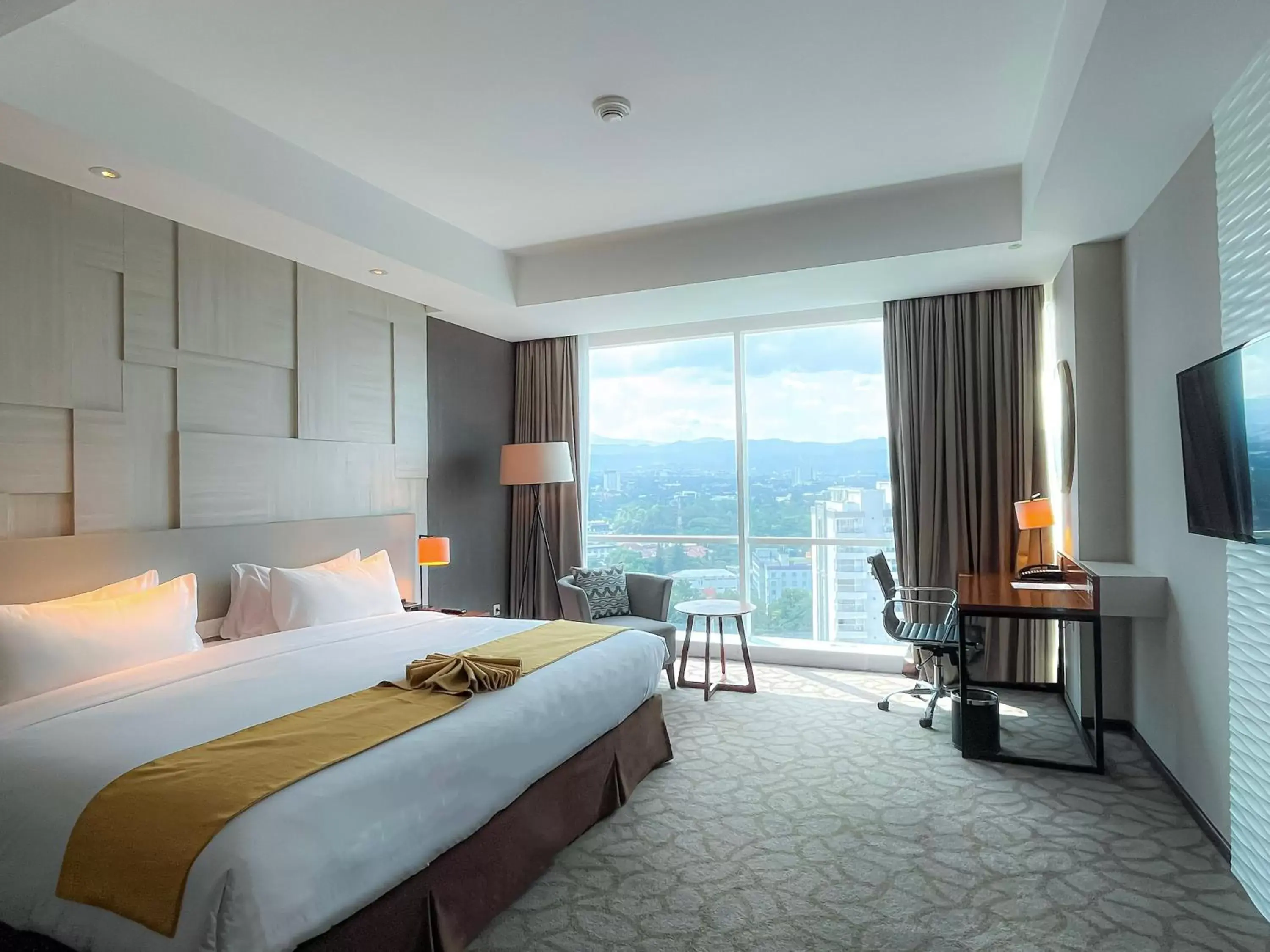 Photo of the whole room in Crowne Plaza Bandung, an IHG Hotel