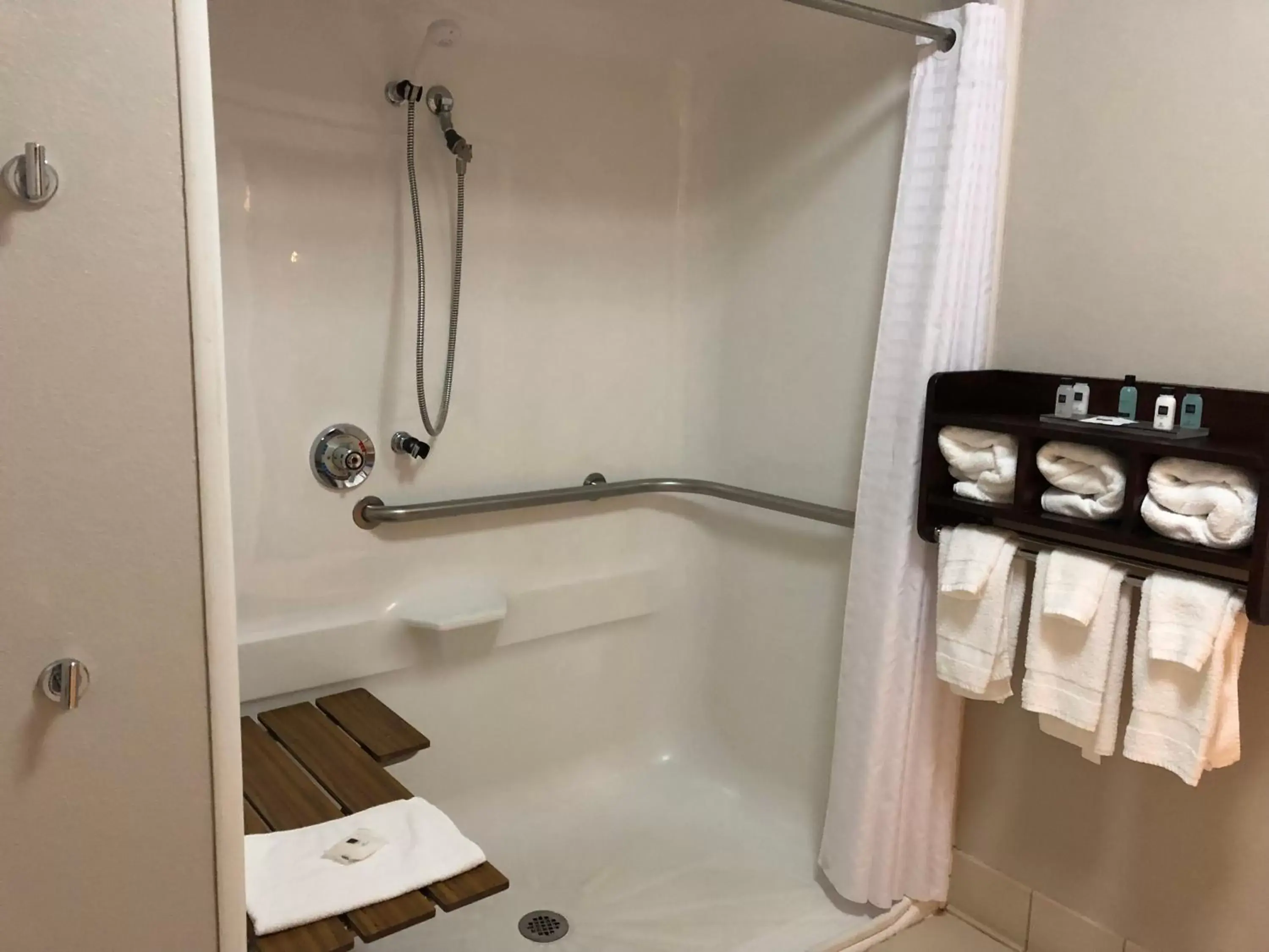 Shower, Bathroom in Country Inn & Suites by Radisson, Cookeville, TN