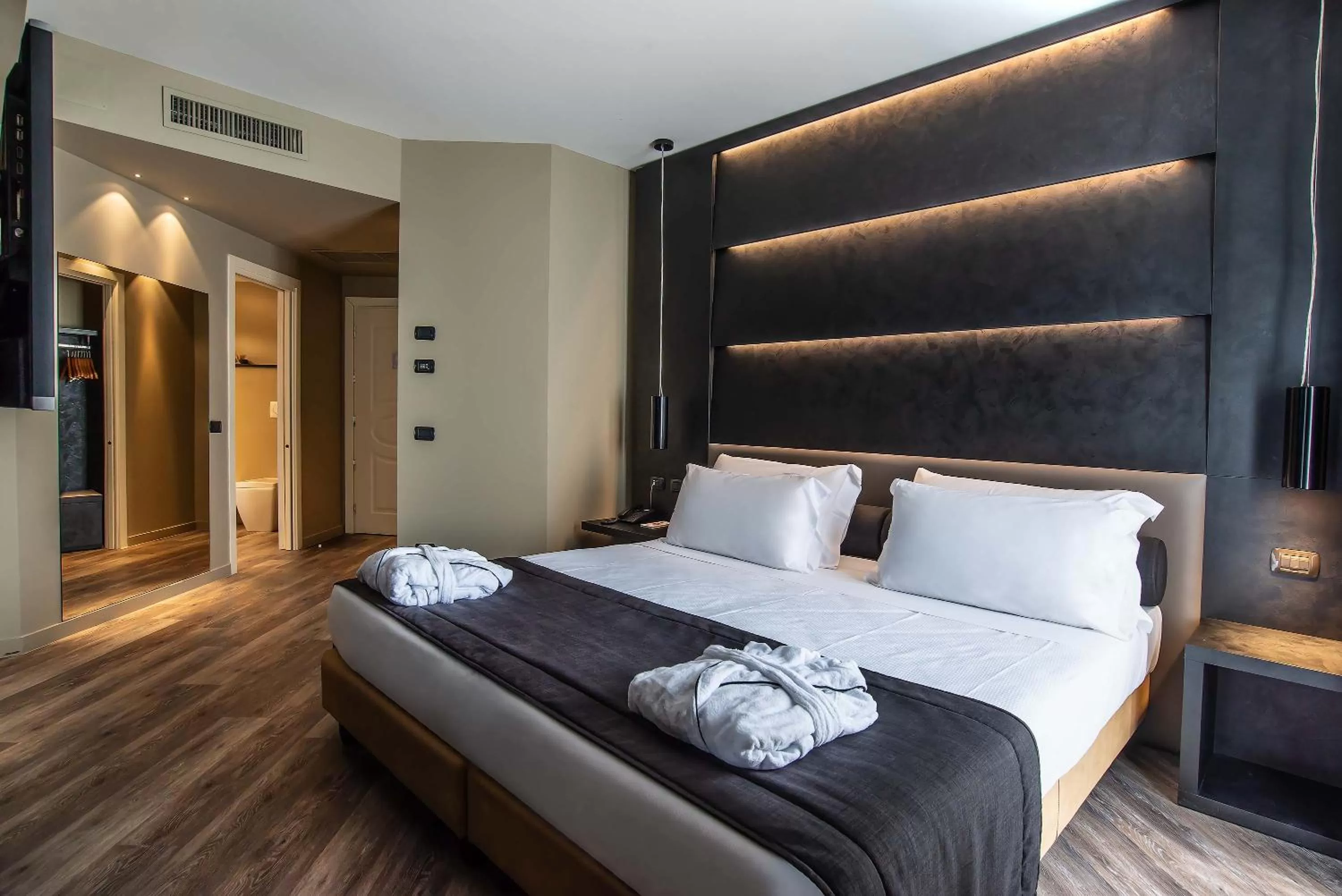 Bed in Maranello Palace