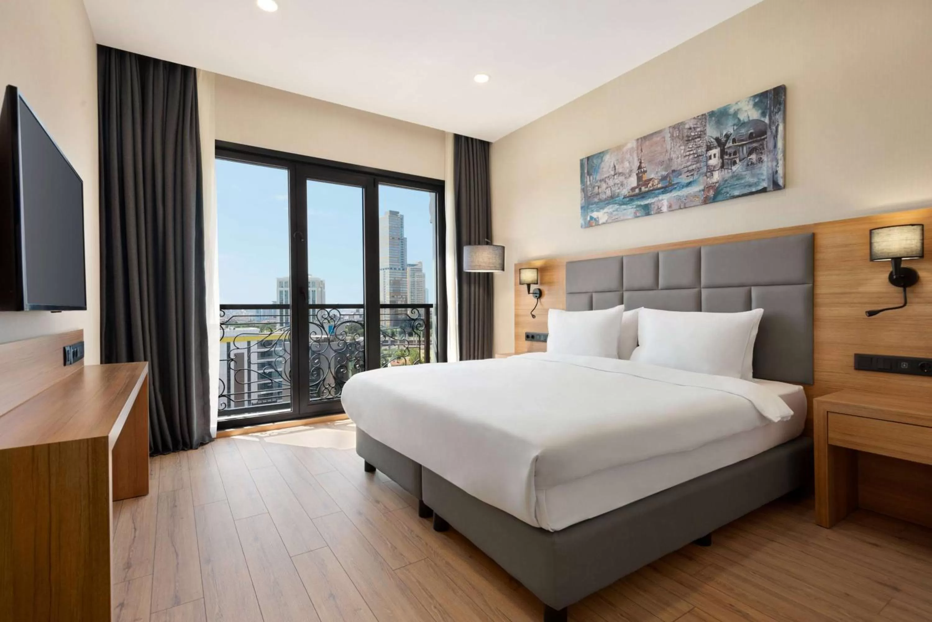 Photo of the whole room, Bed in Tryp by Wyndham Istanbul Atasehir