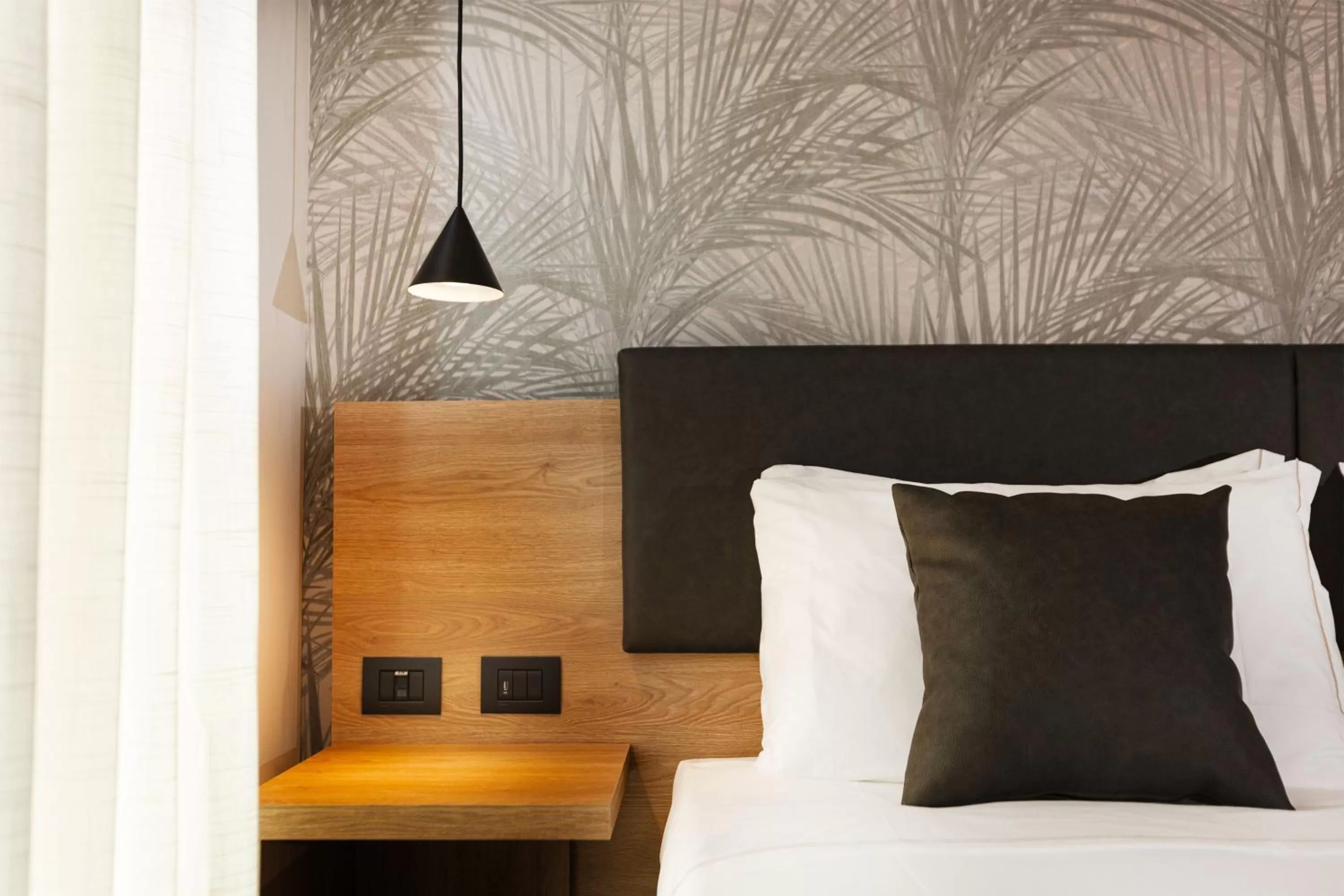 Bed in Donna Vì Hotel