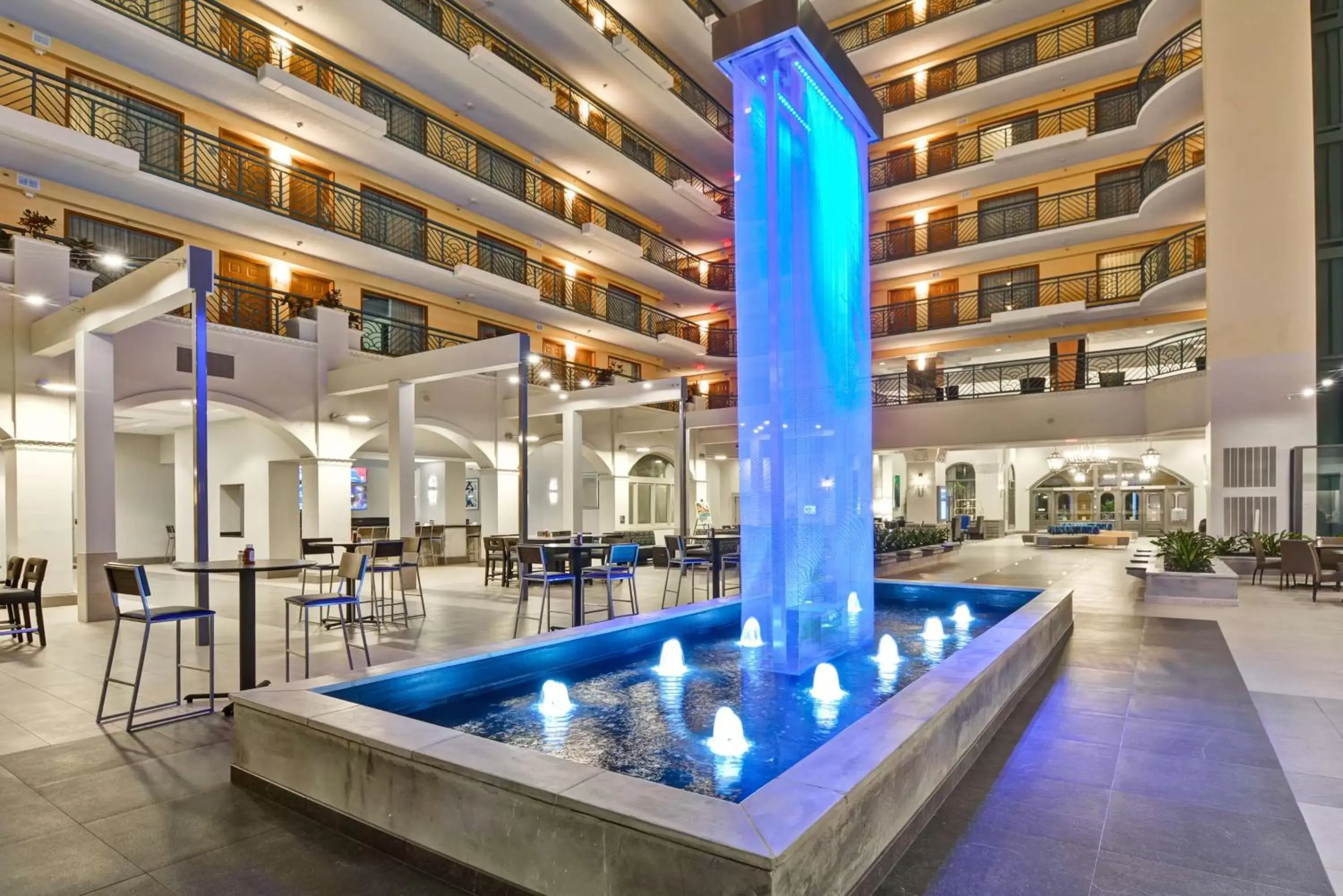 Other, Swimming Pool in Embassy Suites by Hilton Miami International Airport