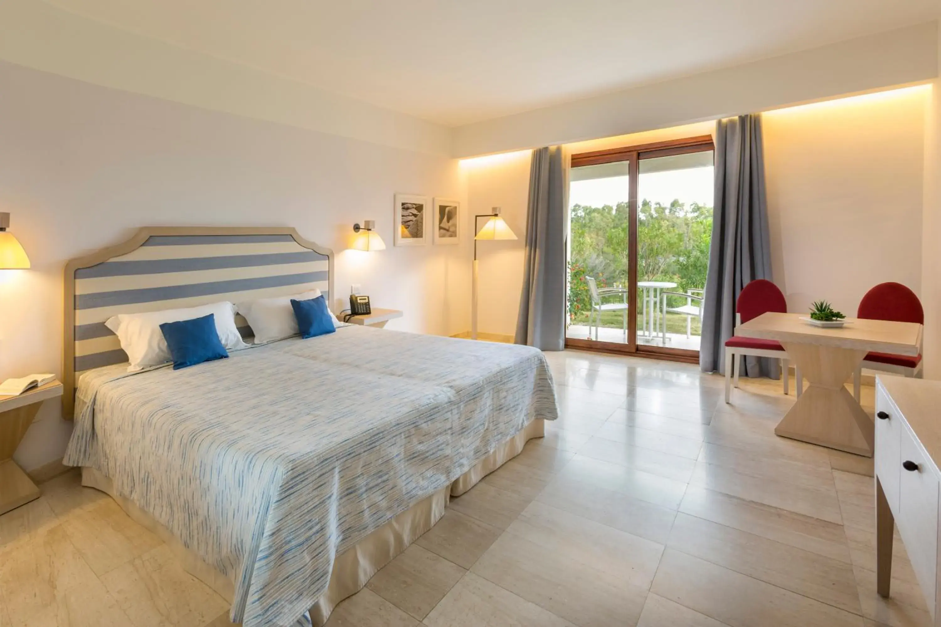 Comfort Double or Twin Room in Grande Baia Resort & Spa Comfort Double or Twin Room in Grande Baia Resort & Spa