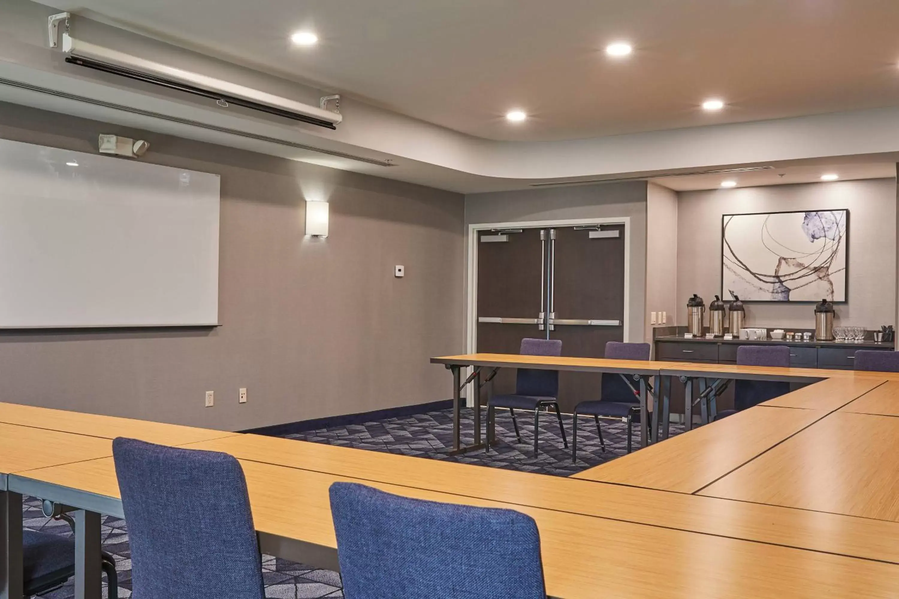 Meeting/conference room in Courtyard Medford Airport