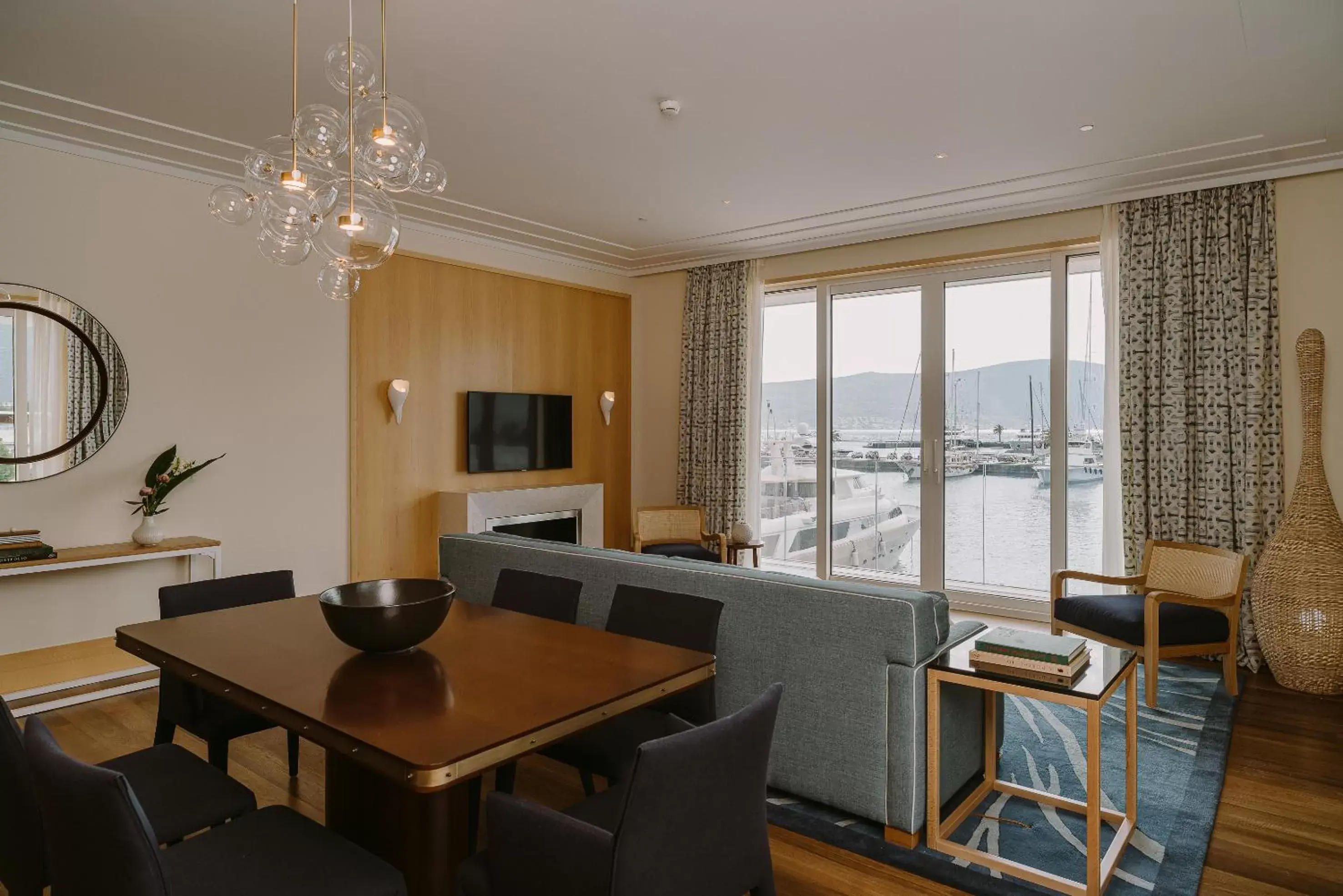 1 Bedroom Suite Sea View Baia in Regent Porto Montenegro