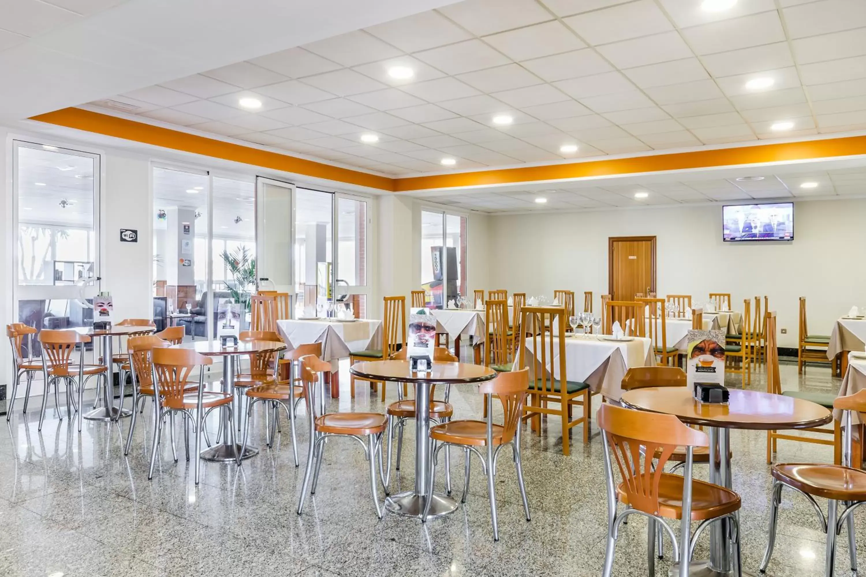 Lounge or bar, Restaurant/Places to Eat in Hotel Gran Playa