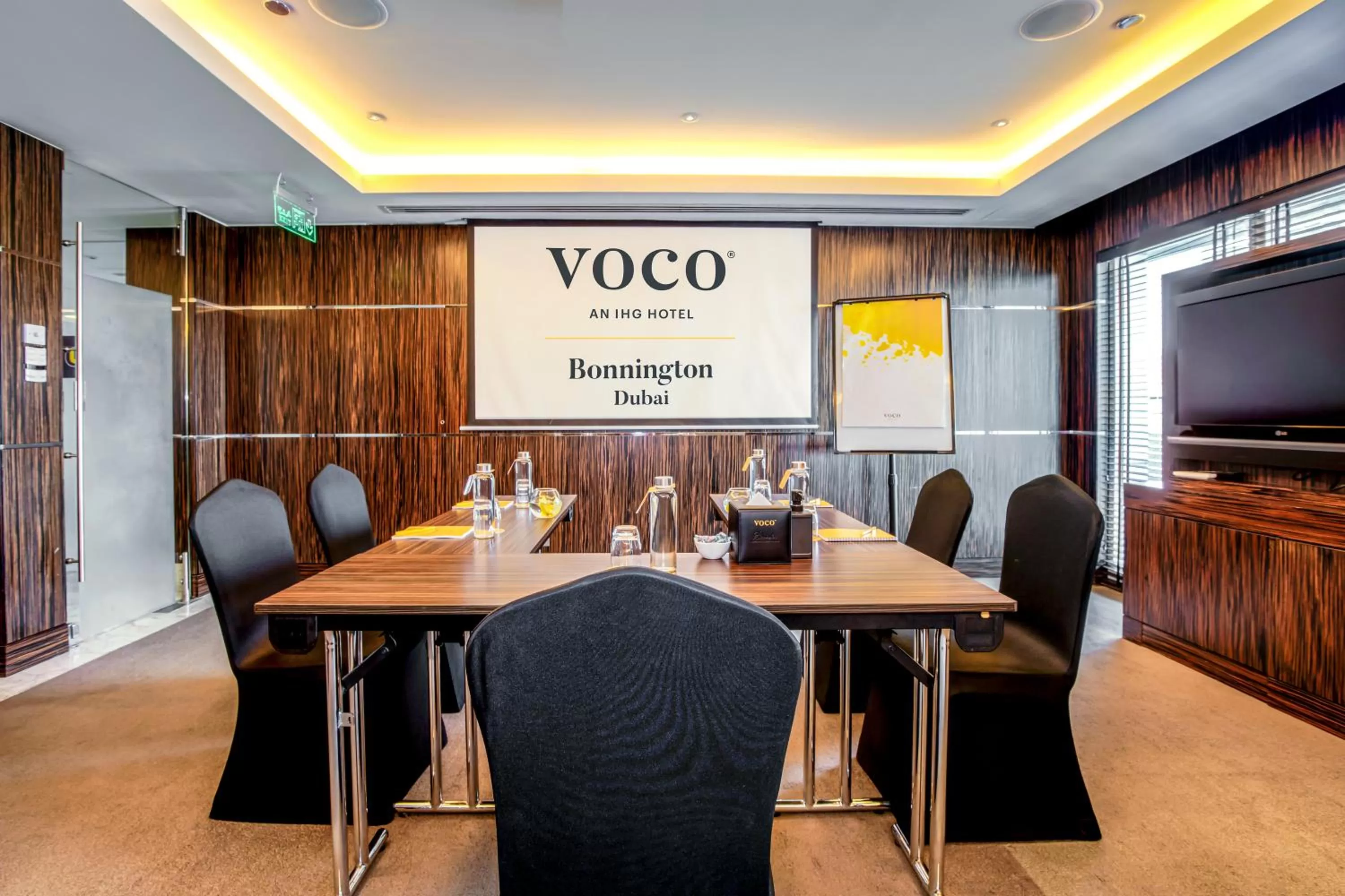 Meeting/conference room in voco - Bonnington Dubai by IHG