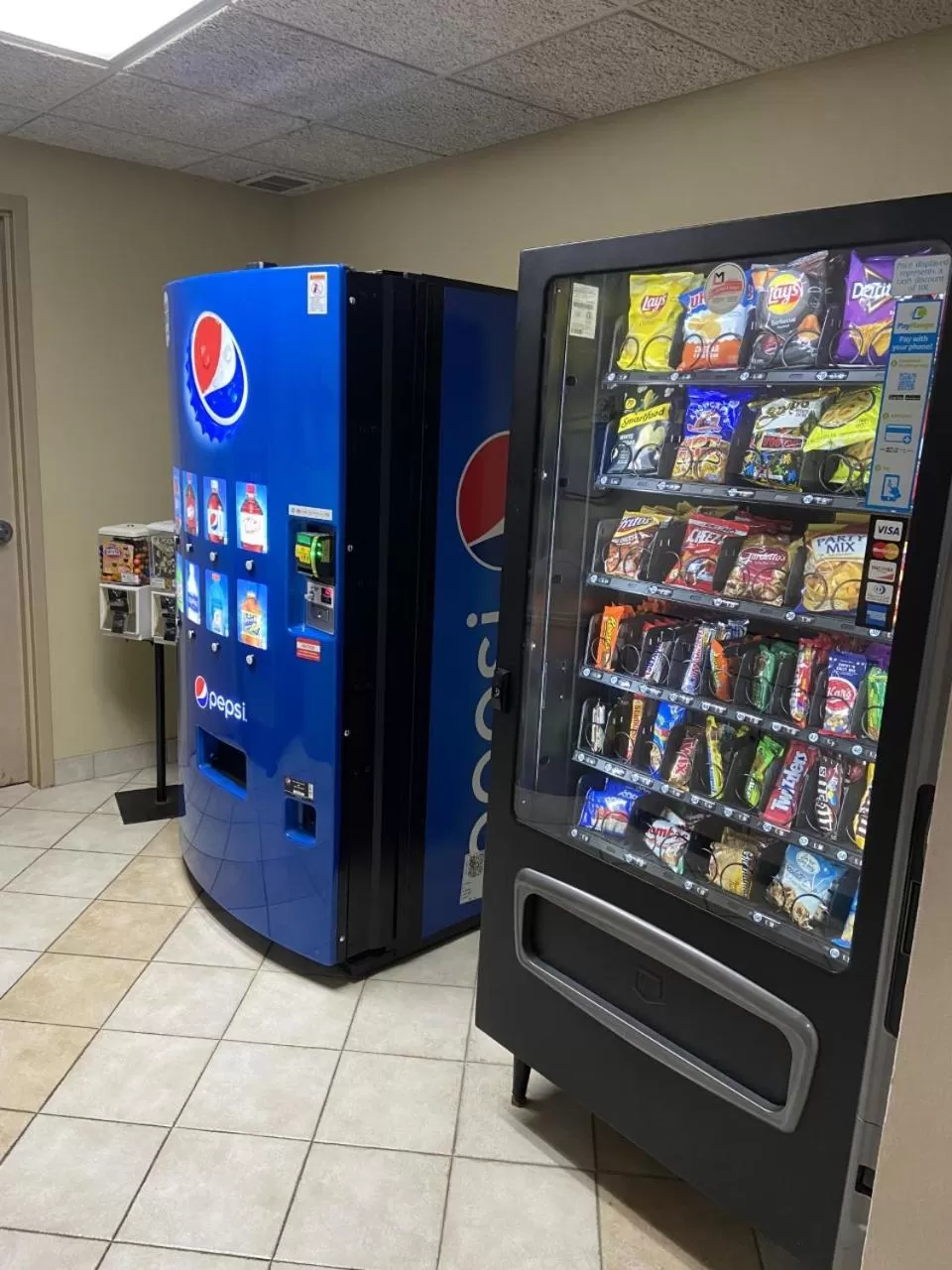 vending machine in Red Roof Inn Sandusky - Milan