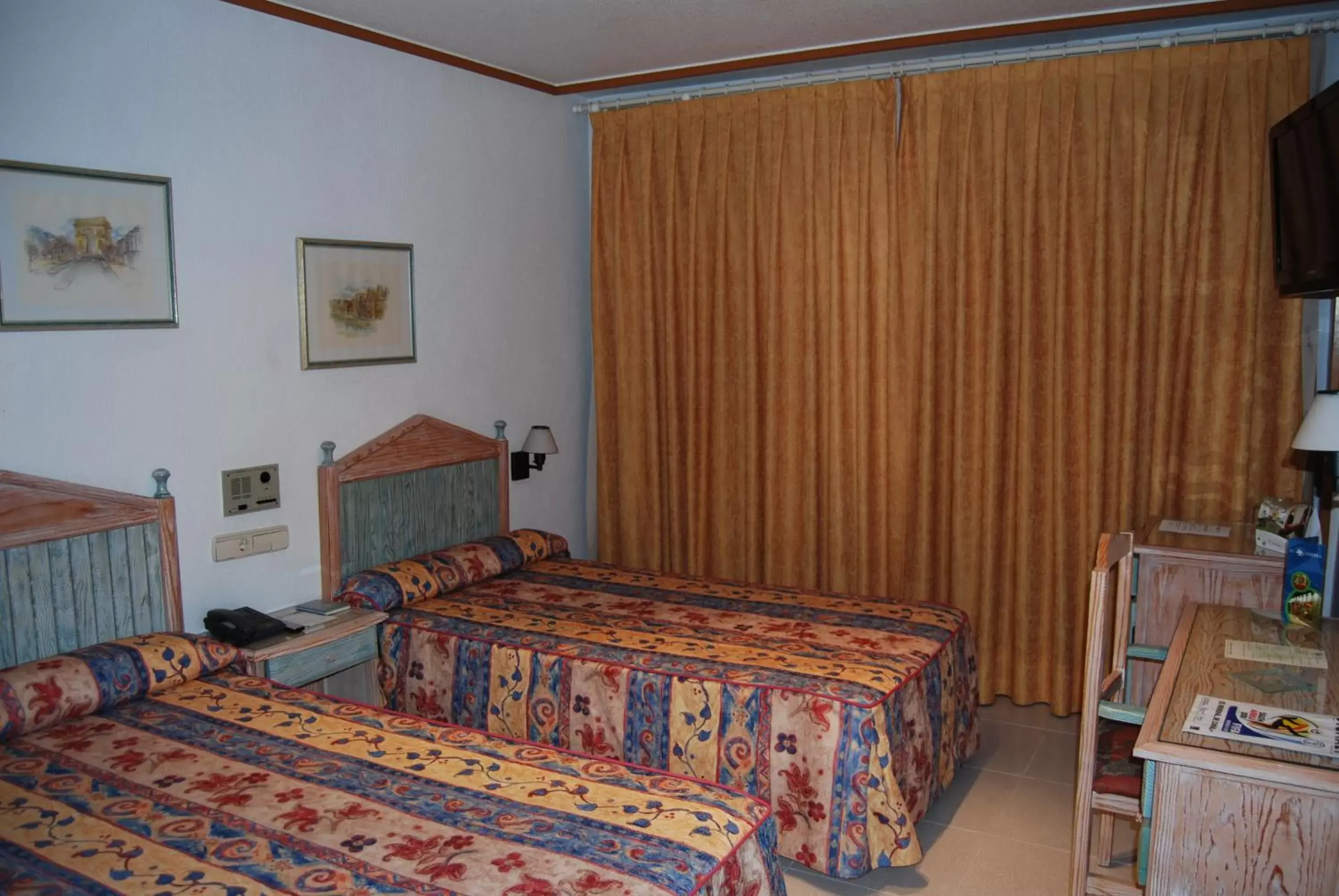 Bedroom, Bed in Hotel Azahar