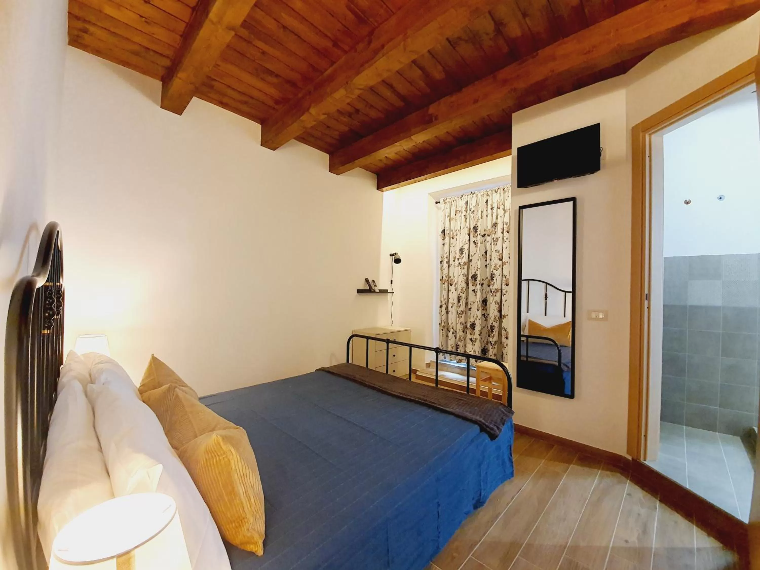 Bed in Casa Ludo - Fondi Vertice Rooms