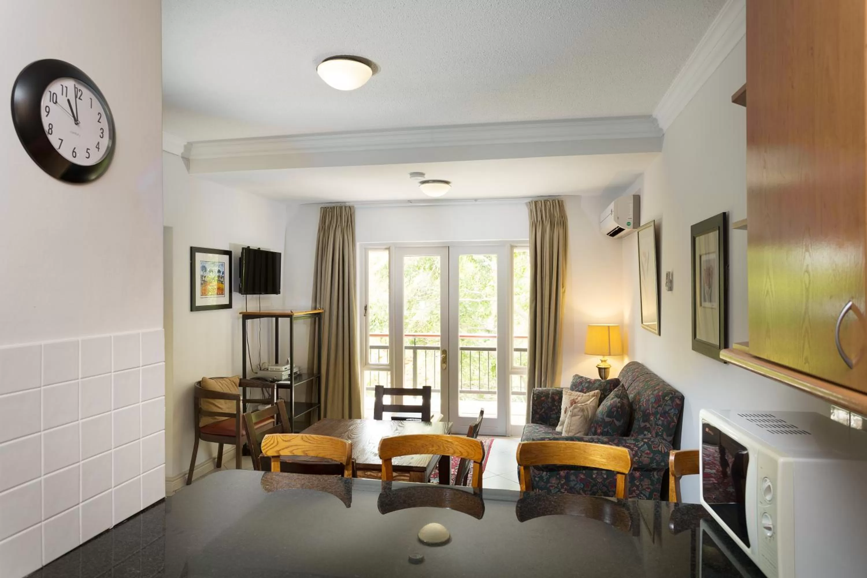 Kitchen or kitchenette in The Stellenbosch Hotel