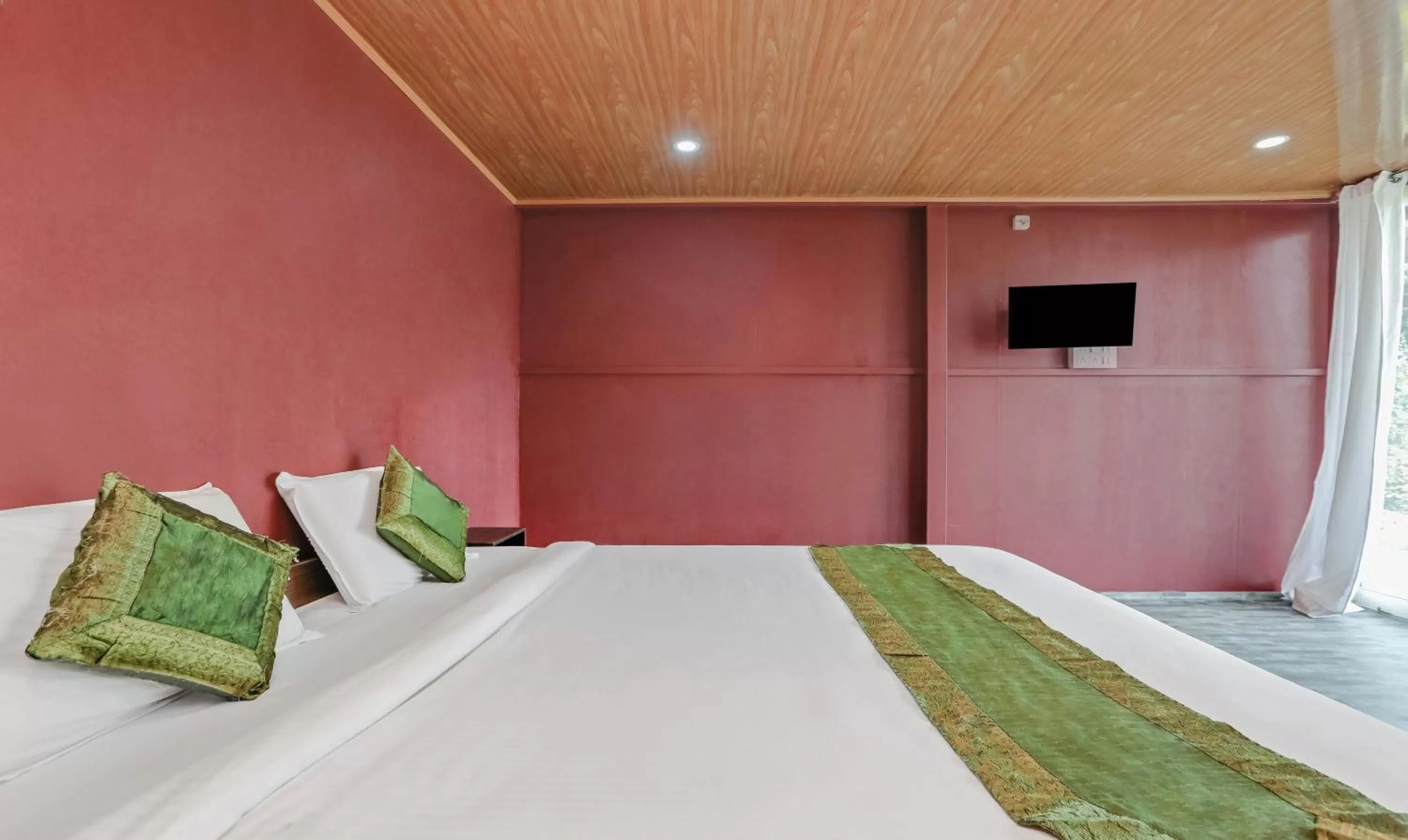 Bedroom, Bed in Itsy Hotels Jammabane Cottage