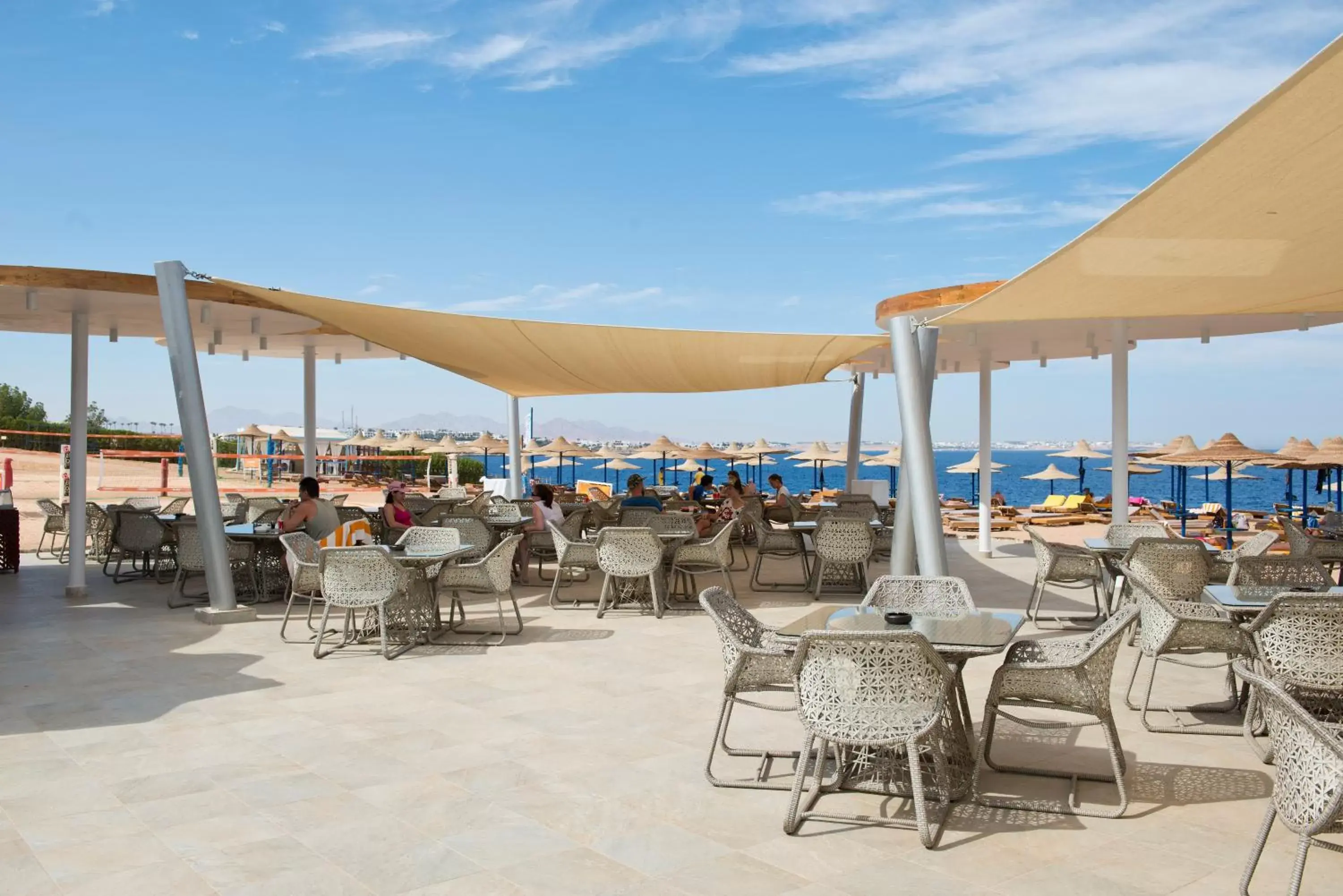 Beach, Restaurant/Places to Eat in Amphoras Blu