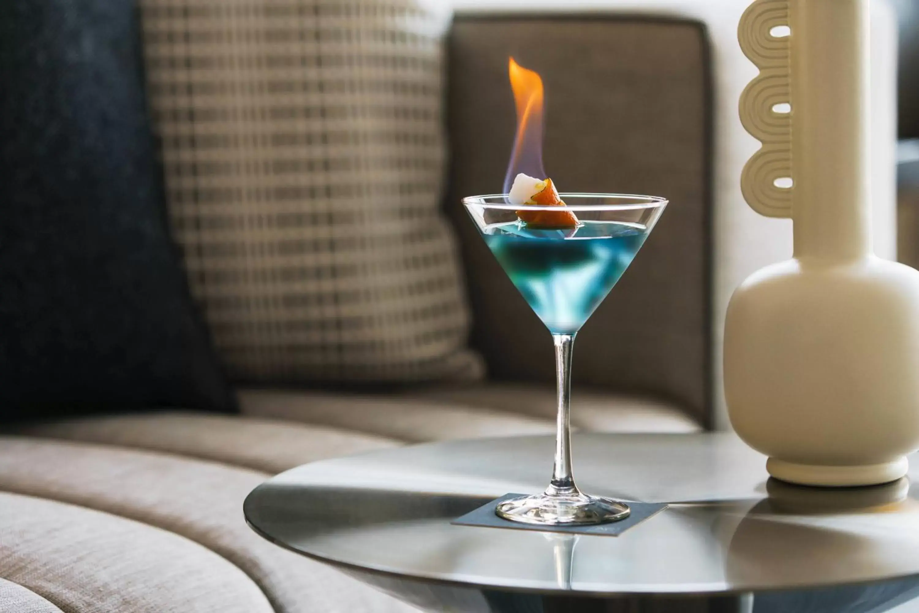 Lounge or bar, Drinks in AC Hotel by Marriott Scottsdale North