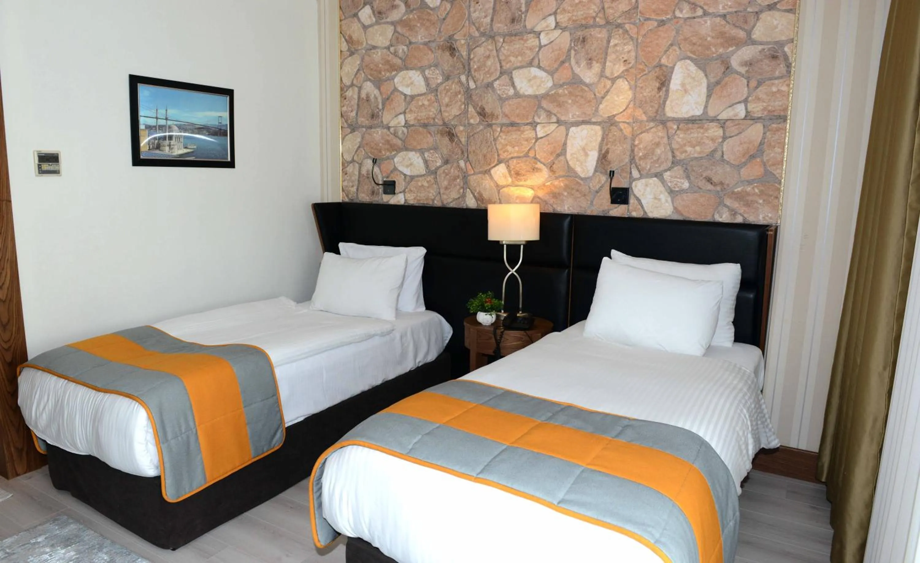 Photo of the whole room in Style Hotel Sisli