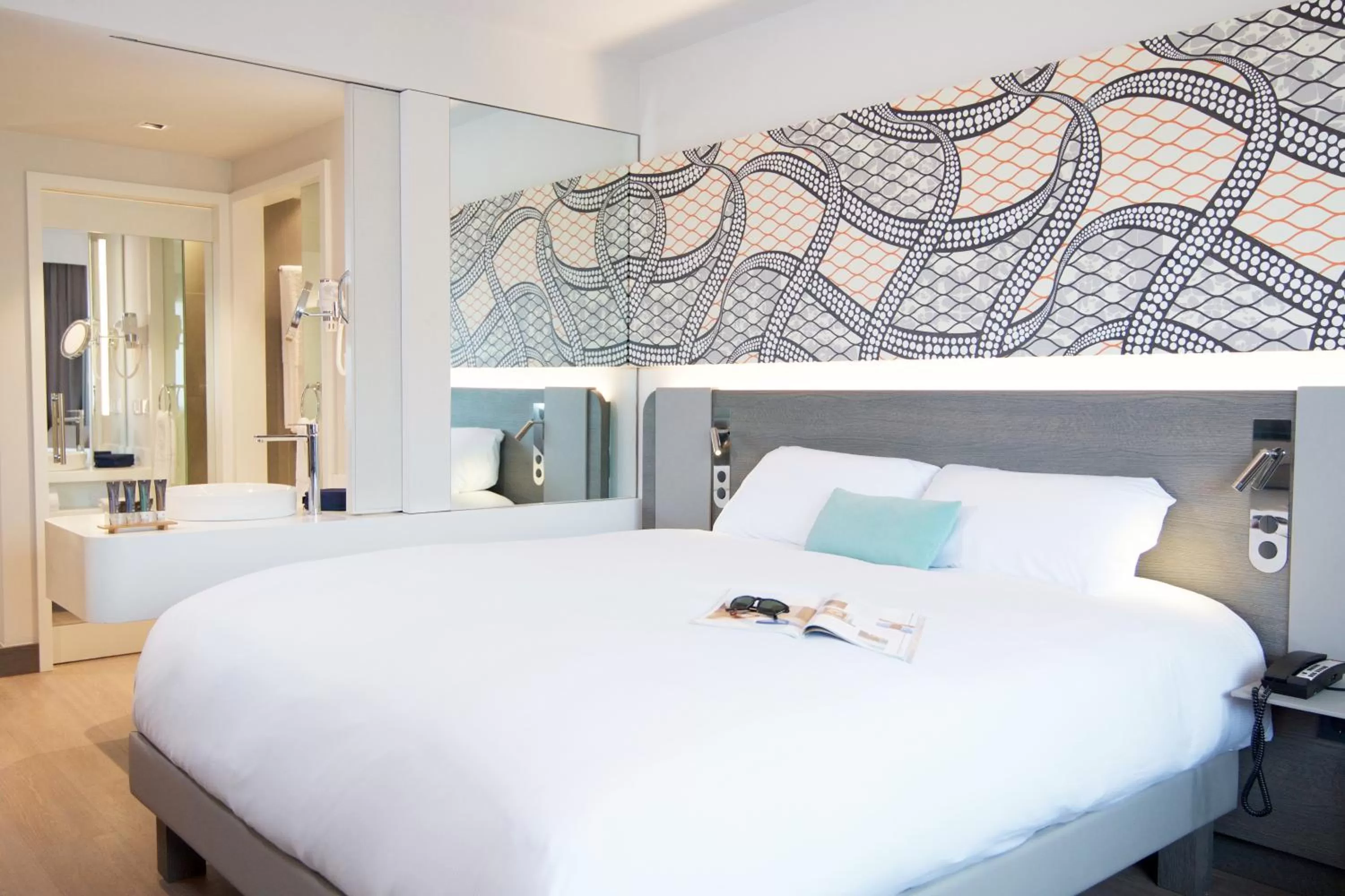 Bed in Novotel Cotonou Orisha