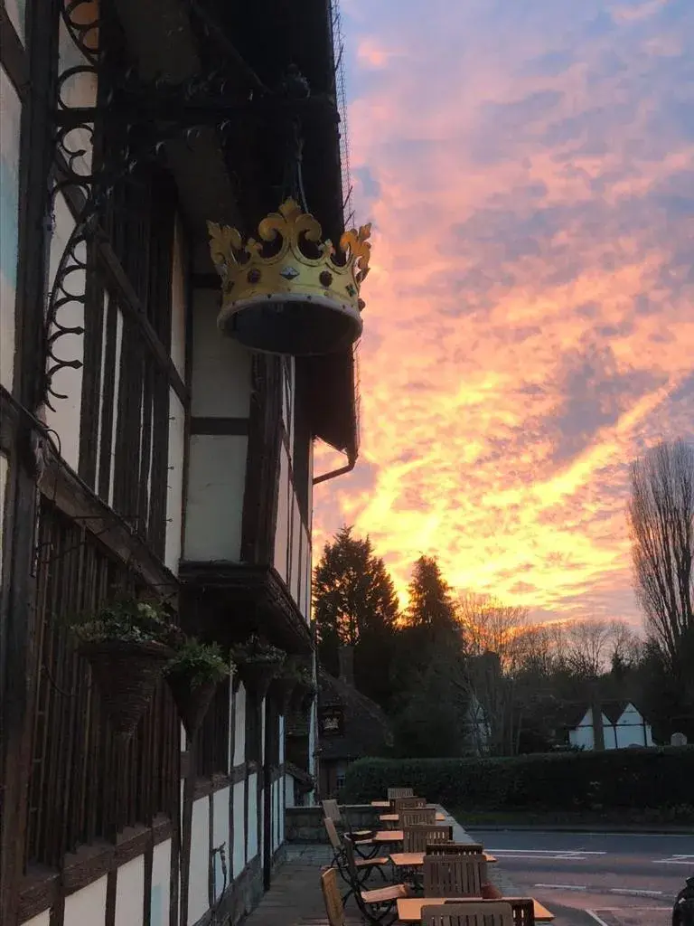 Property building, Sunrise/Sunset in The Crown Inn