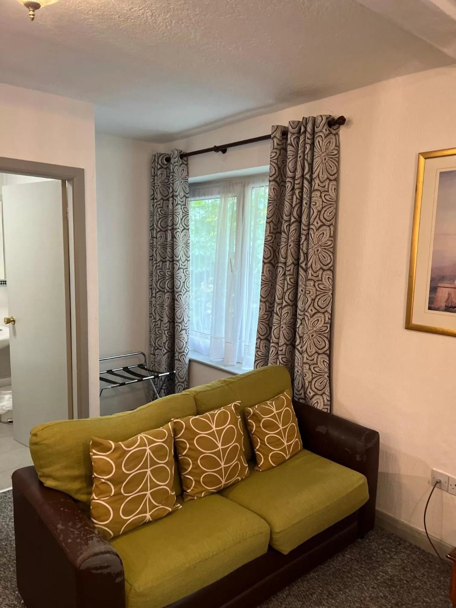 The Chainbridge Hotel