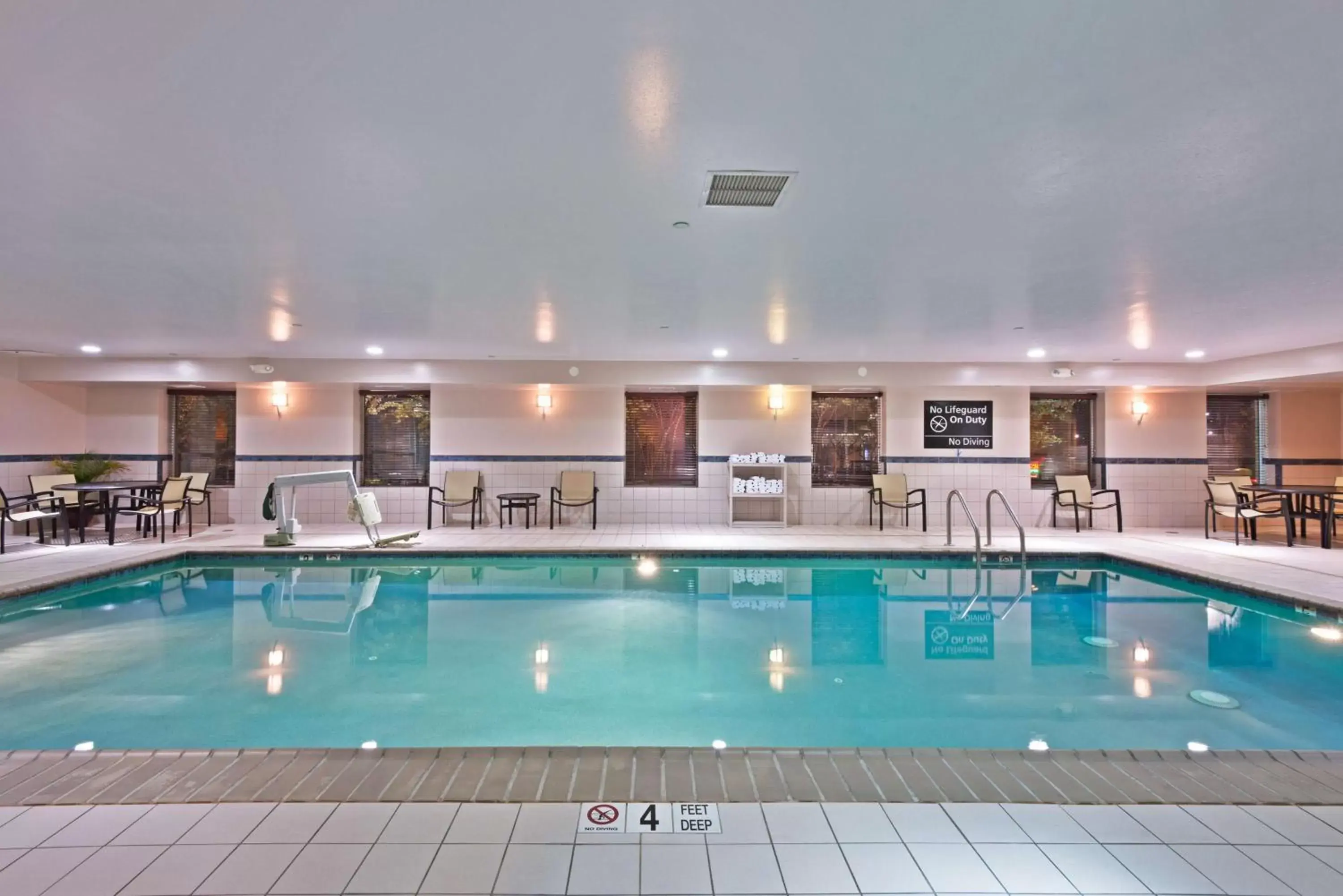 Pool view, Swimming Pool in Hampton Inn Gainesville-Haymarket