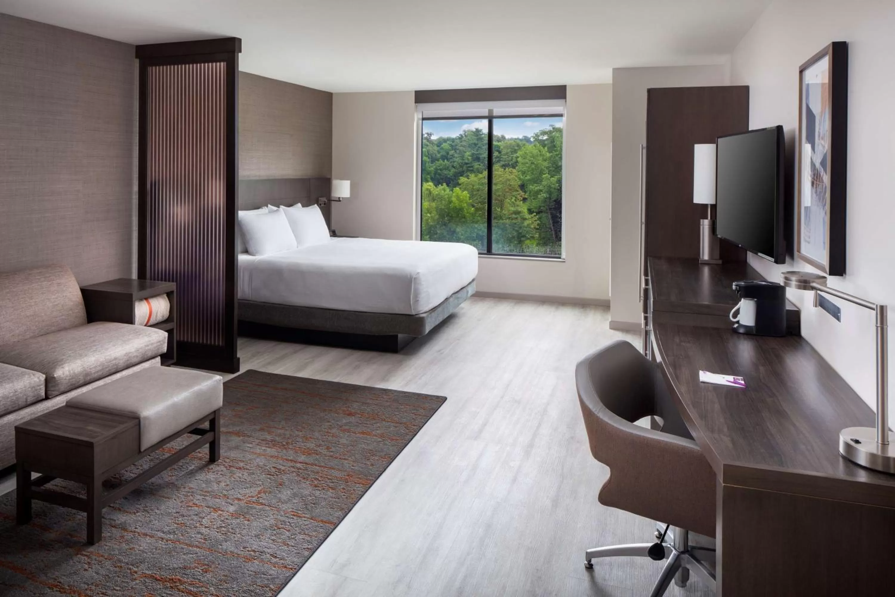 Photo of the whole room, Bed in Hyatt Place Poughkeepsie - Hudson Valley